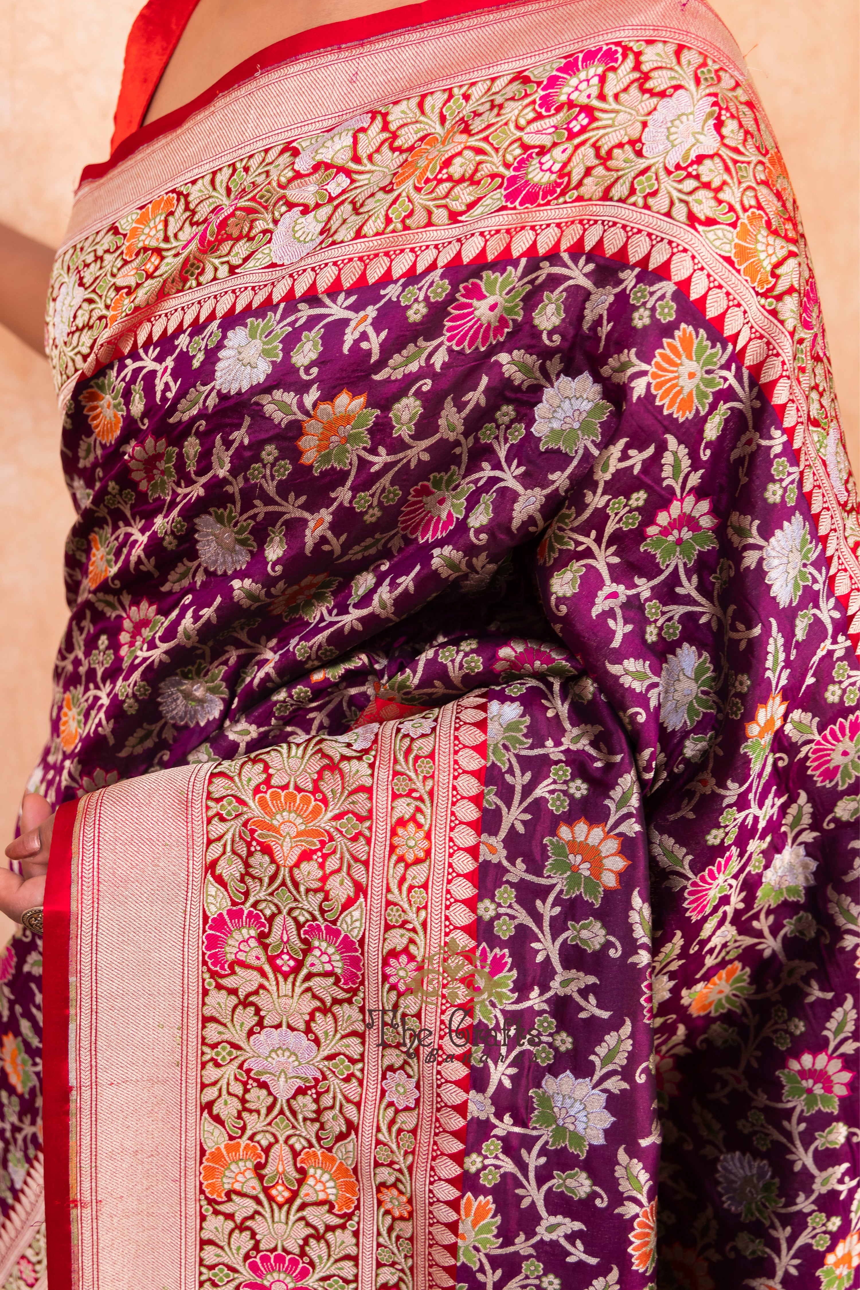 Pure Katan Silk Handloom Banarasi Saree - Jall Work With Meenakari Tilfi