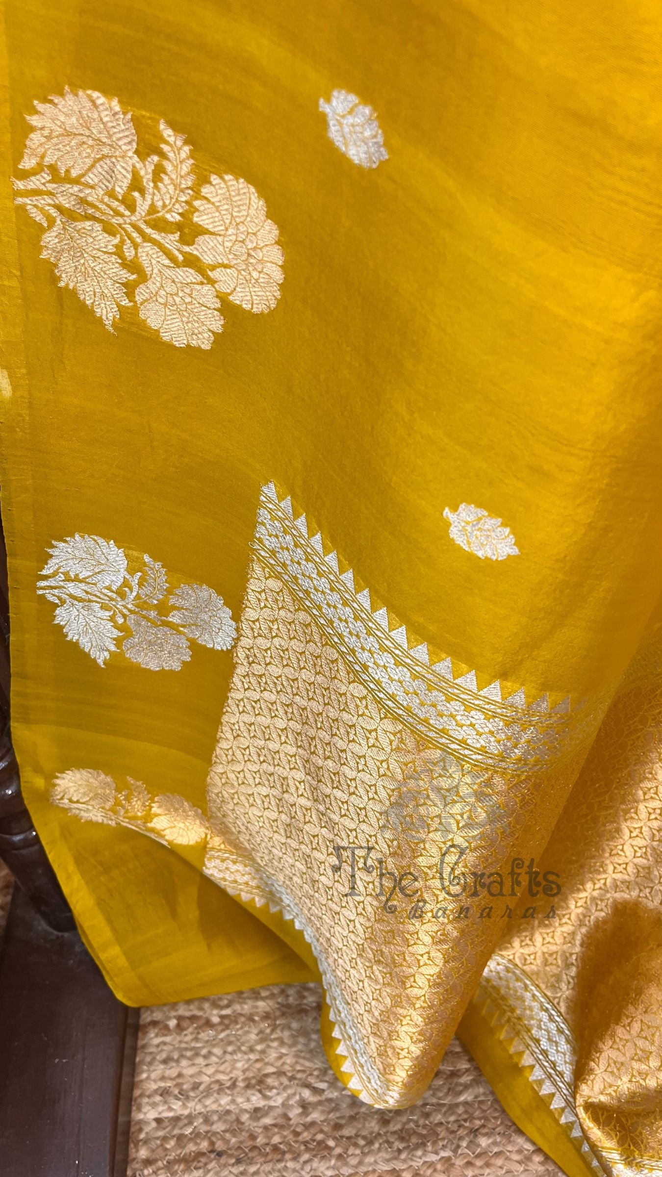 Pure Kora Silk Handloom Banarasi Saree