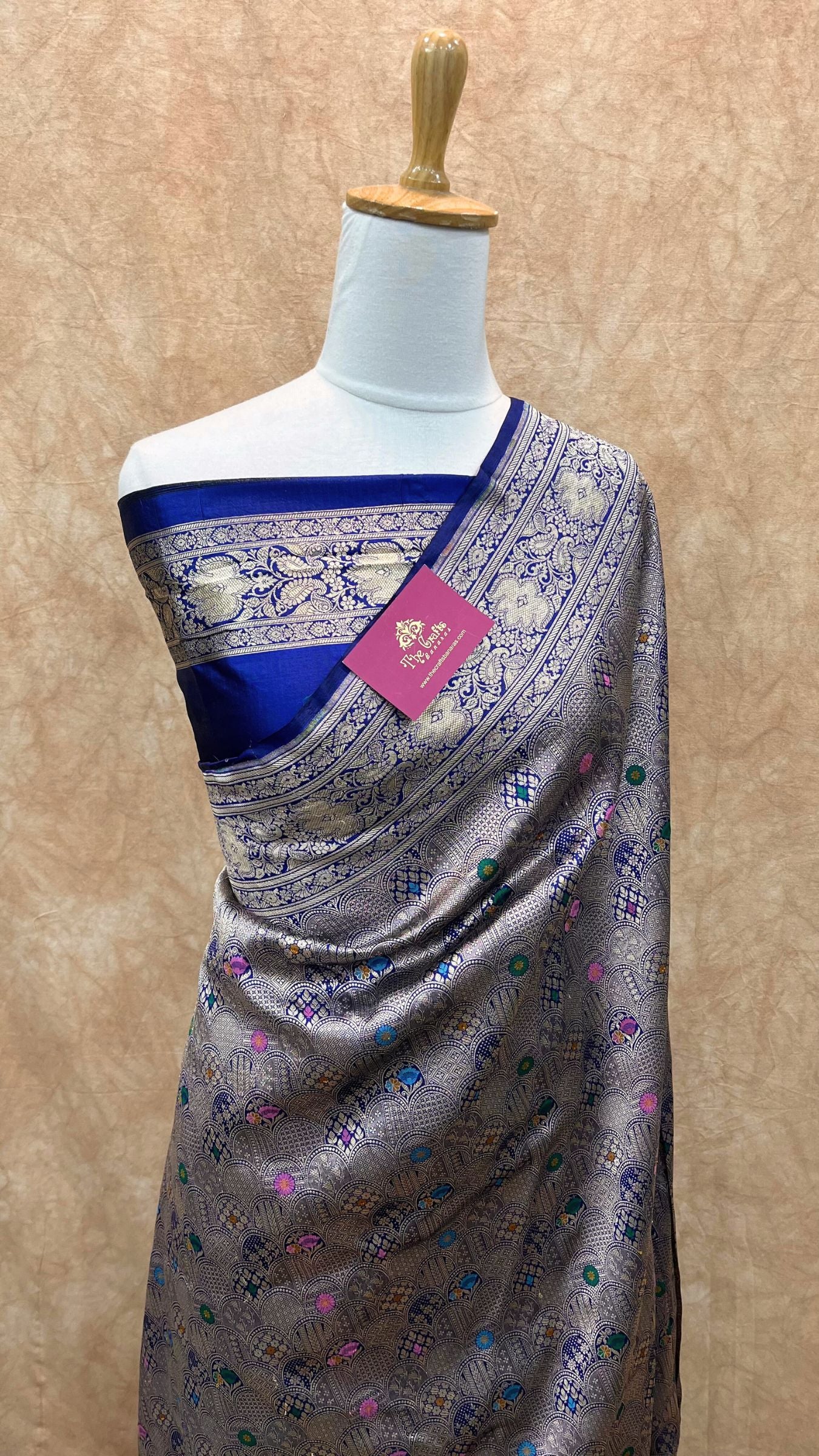 Pure Katan Silk Handloom Banarasi Saree - Tanchui Brocade Meena