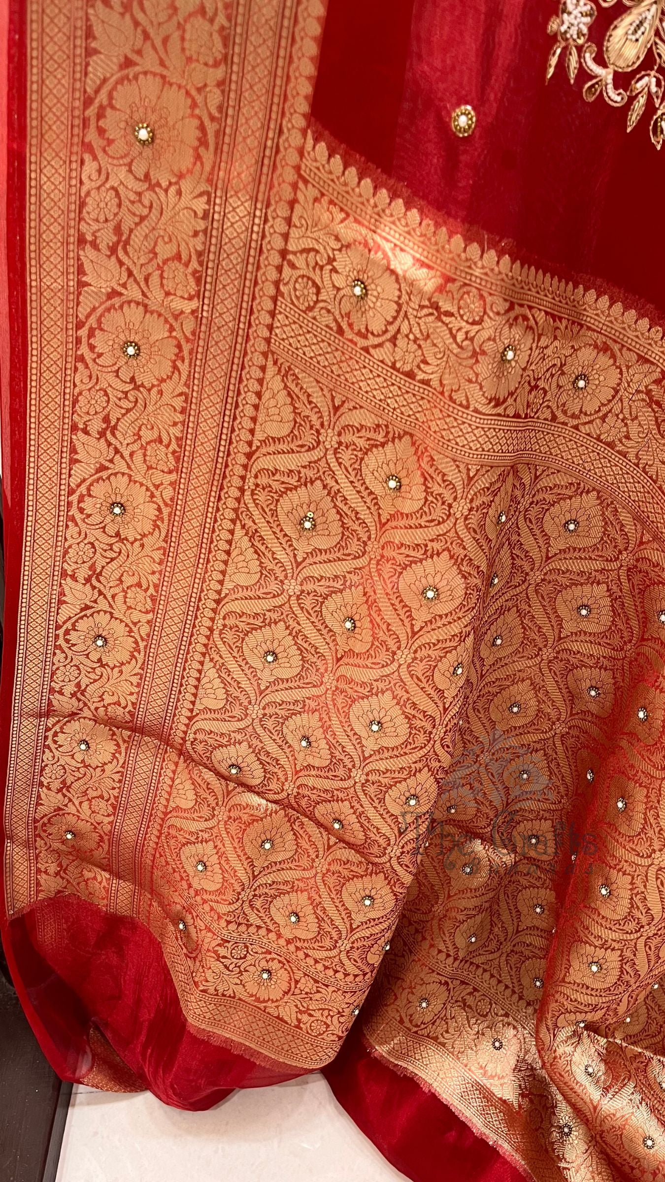 Pure Kora Silk Handloom Banarasi Saree - Handwork Zardozi Cut Dana and Stone Work