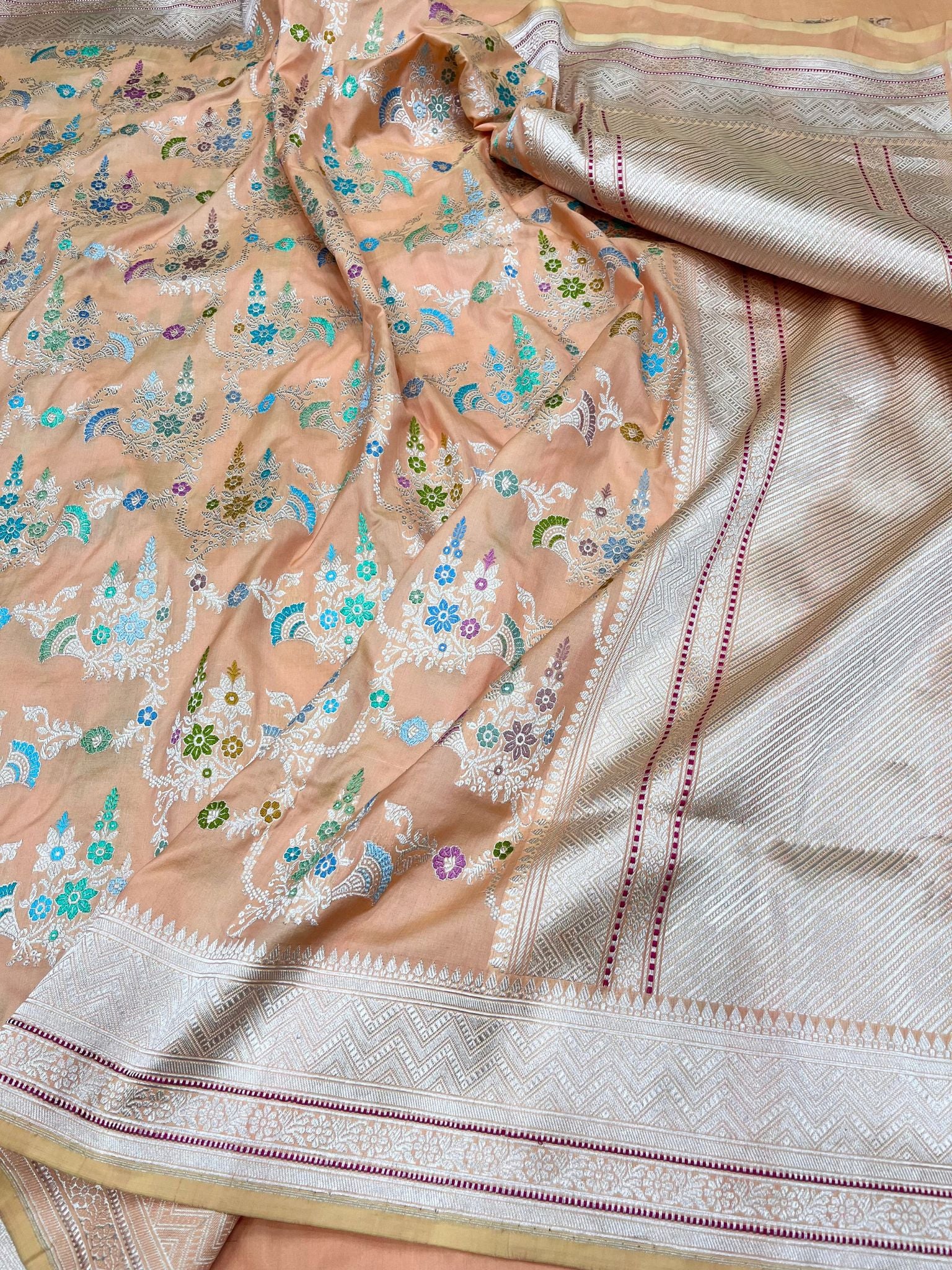 Pure Katan Silk Handloom Banarasi Saree - All Over Kadiyal Jaal Work
