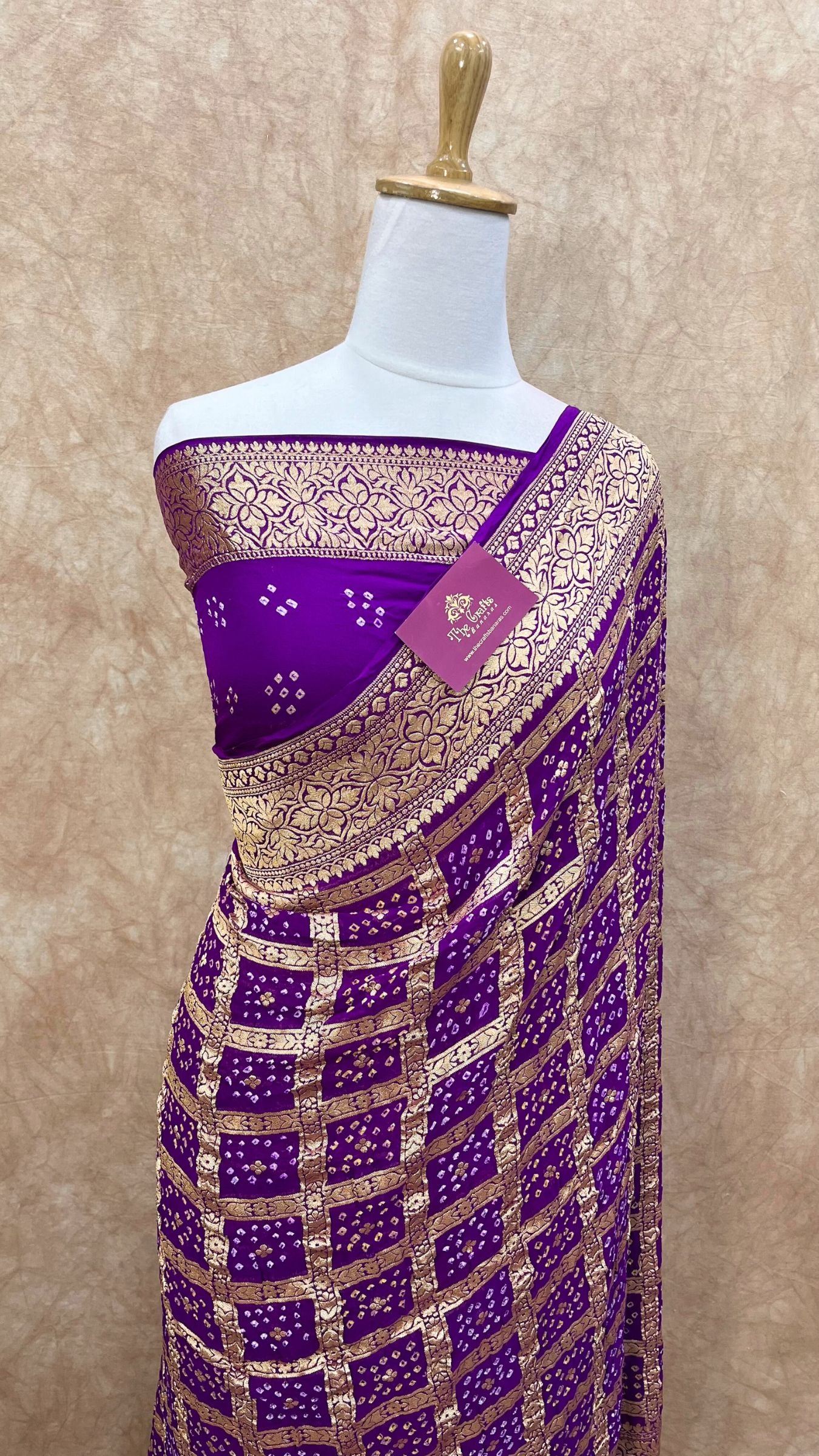 Pure Georgette Banarasi Handloom Bandhej Saree