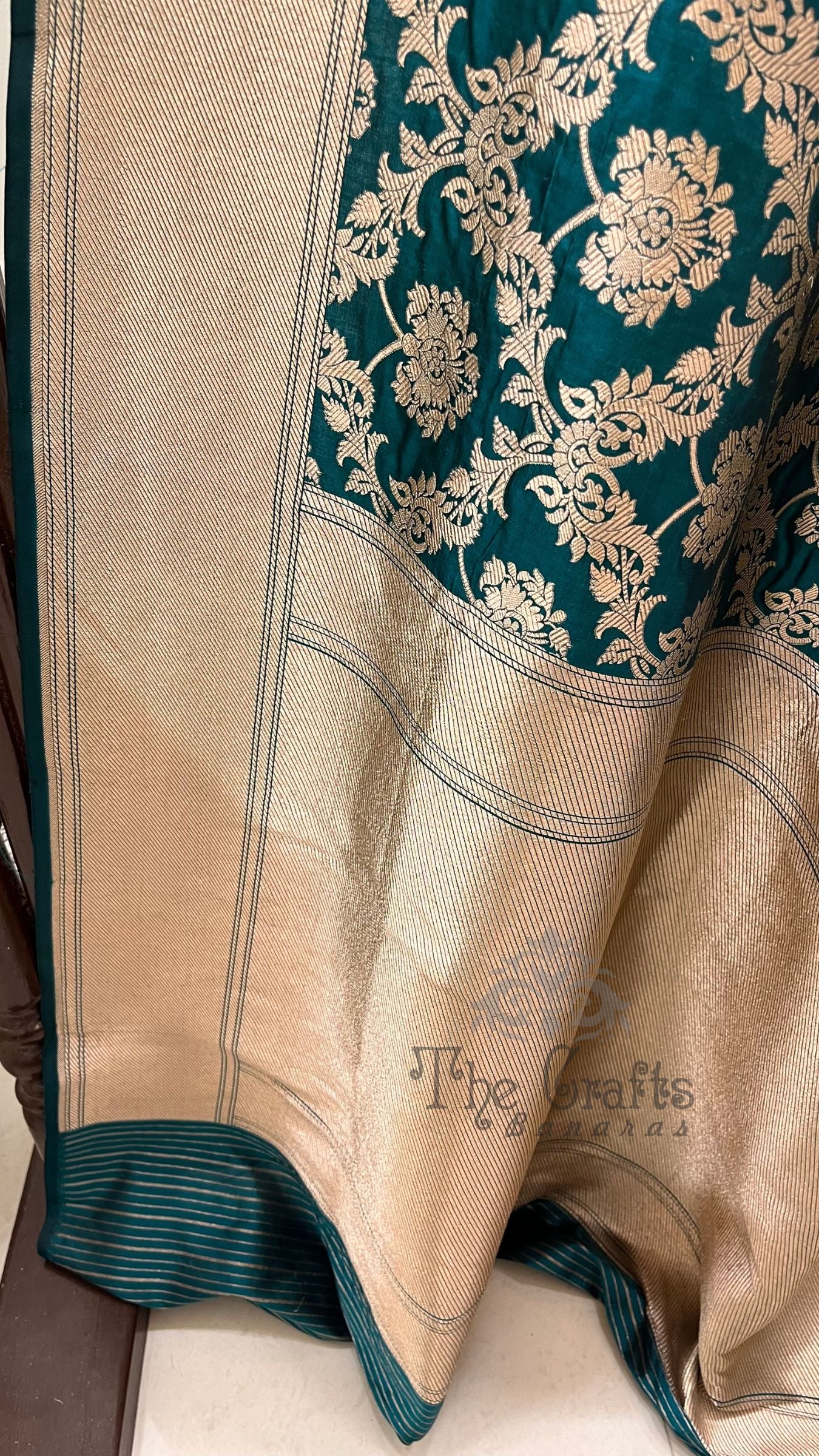 Pure Katan Silk Handloom Banarasi Saree - Jaal work