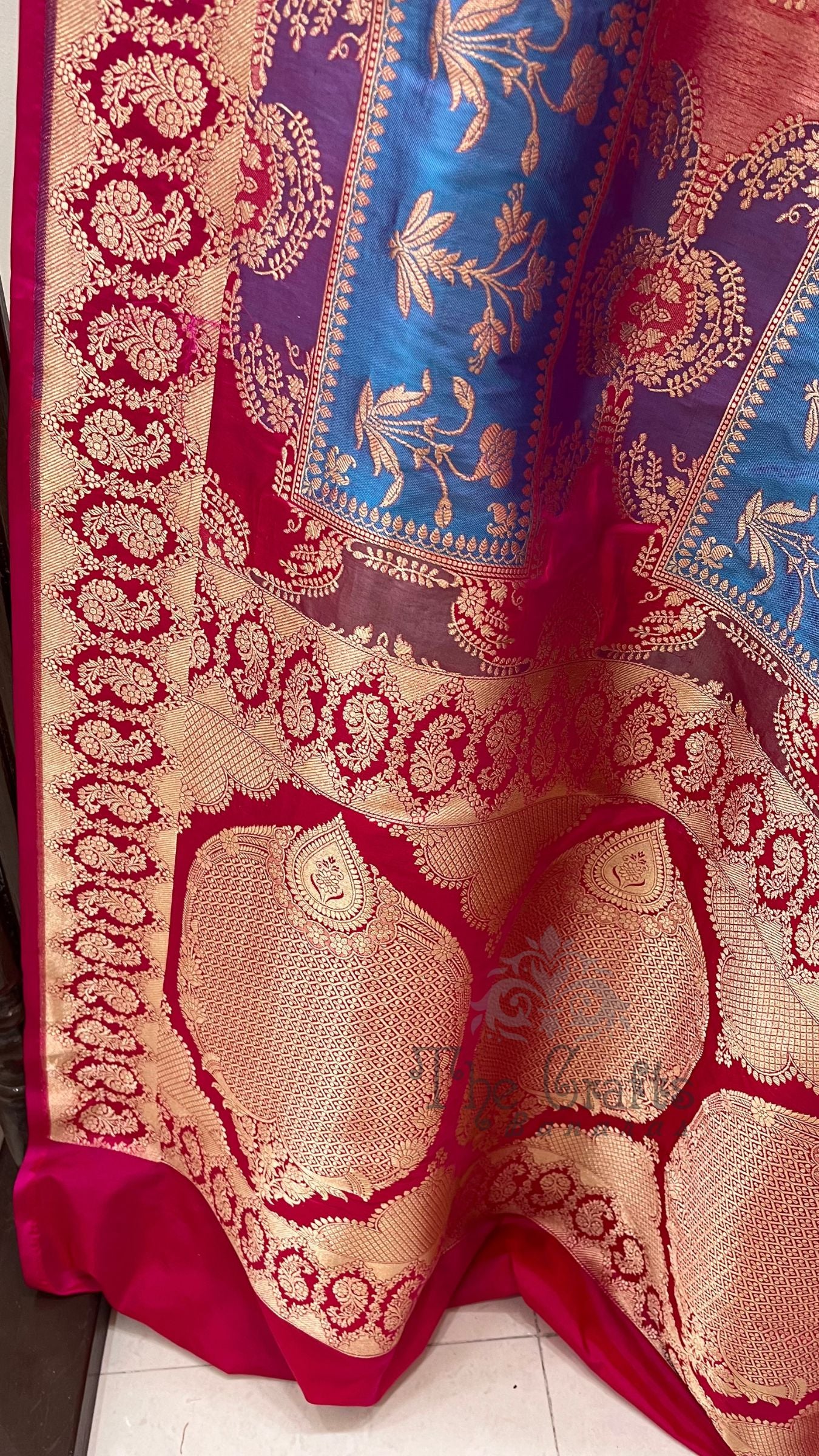 Rangkat Pure Katan Silk Handloom Banarasi Saree - Jaal Work With Meenakari