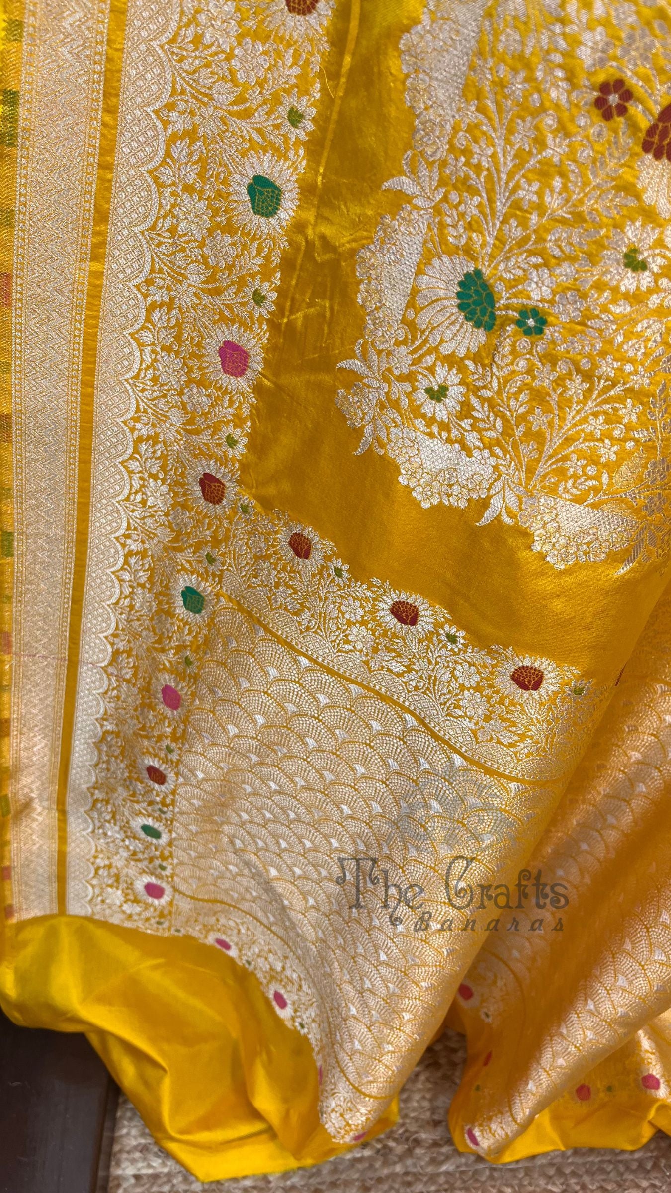 Pure Katan Silk Handloom Banarasi Saree - Tanchui Brocade Meena