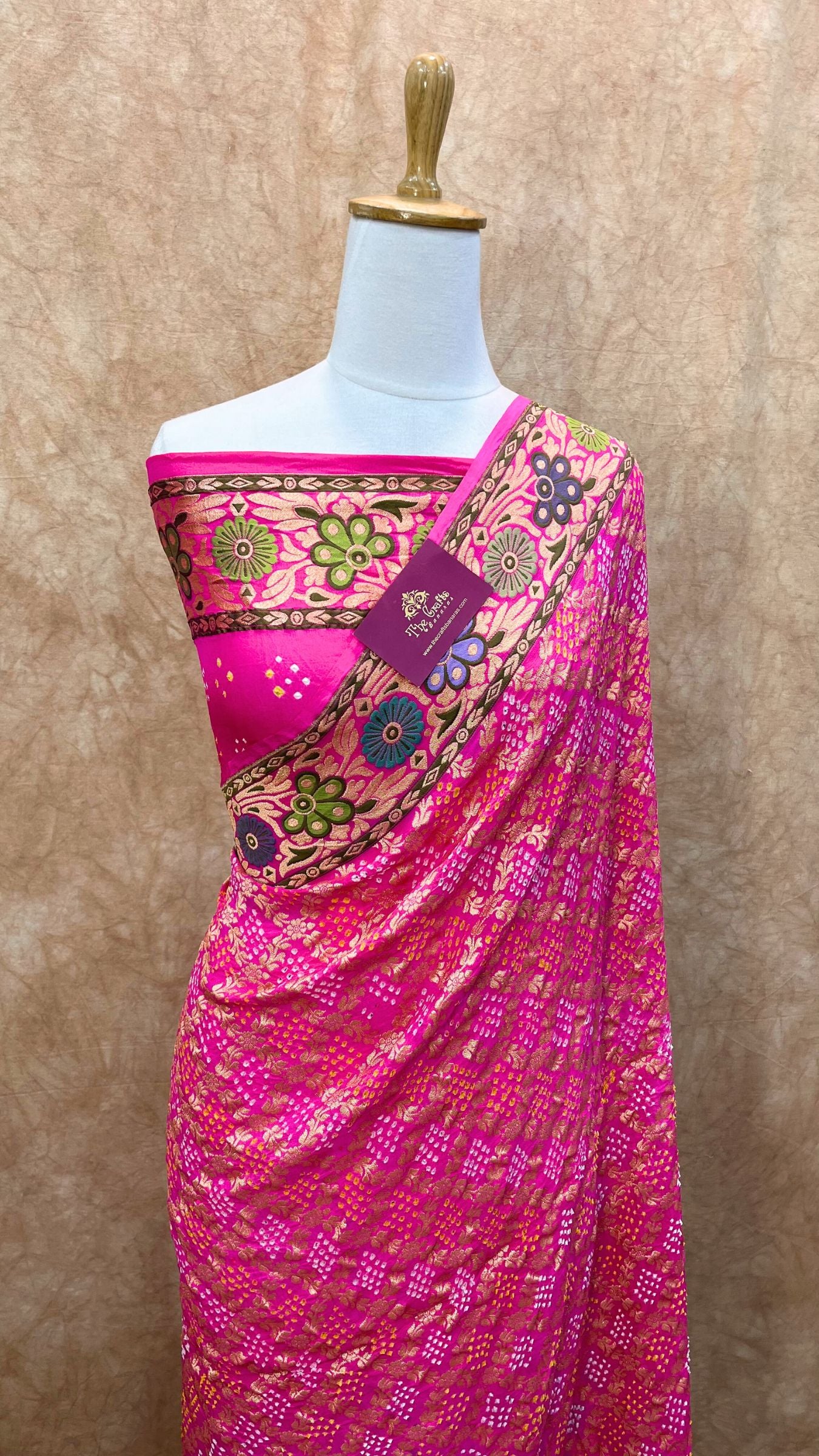 Pure Georgette Banarasi Handloom Bandhej Saree-With Meenakari Work
