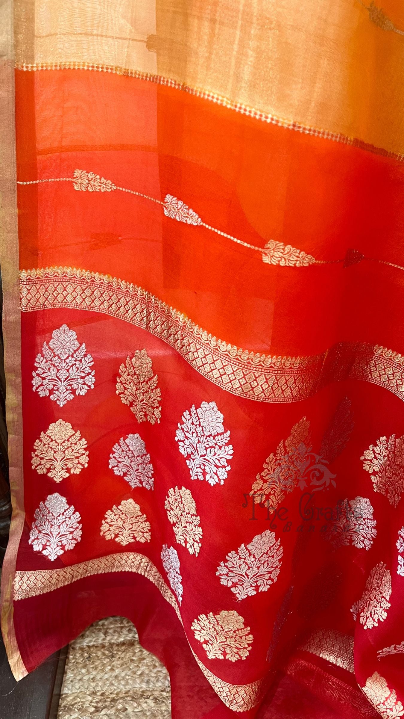Rangkat Pure Kora Tissue Silk Handloom Banarasi Saree- Kadhua Motifs