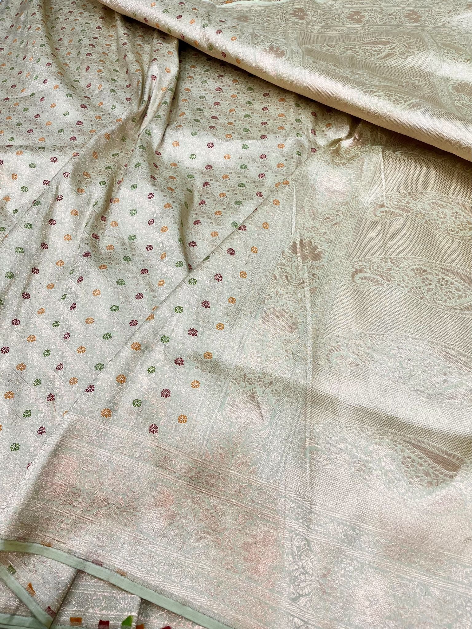 Pure Katan Silk Handloom Banarasi Saree - Tanchui Brocade Meena