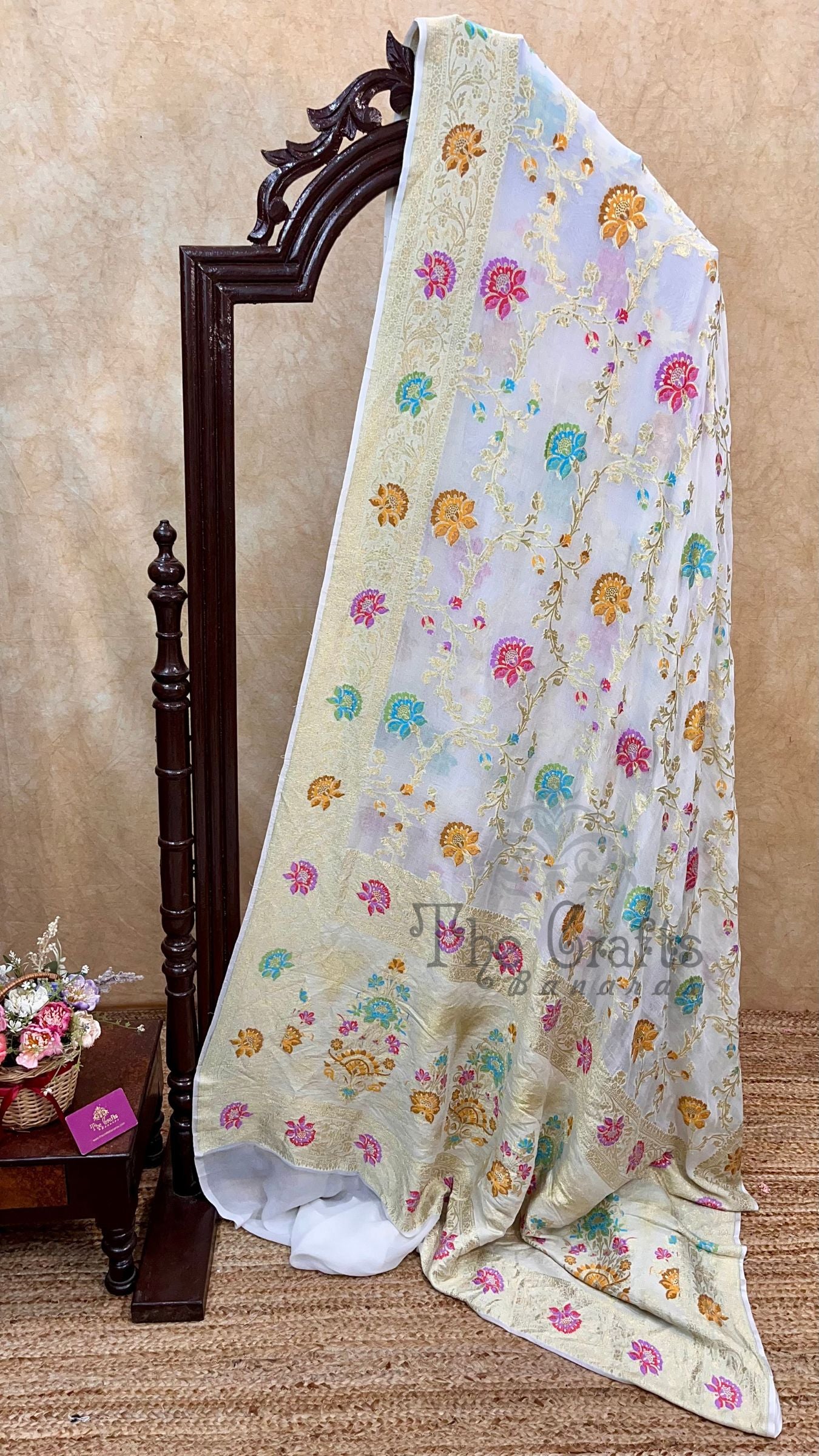 Khaddi Georgette Handloom Banarasi Saree - Jaal with Meenakari