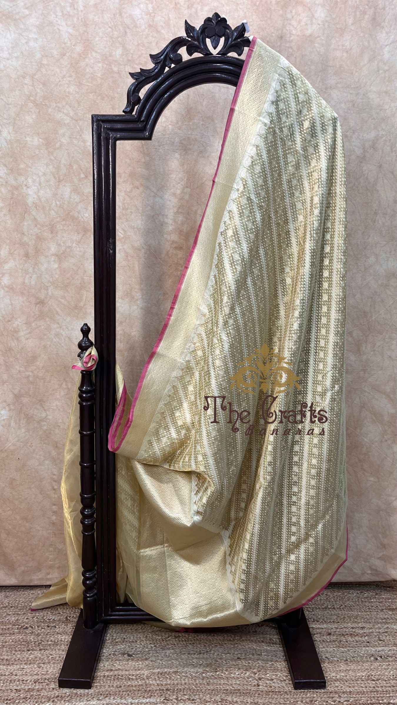 Pure Tissue Silk Handloom Banarasi Saree - Reshmi Zari