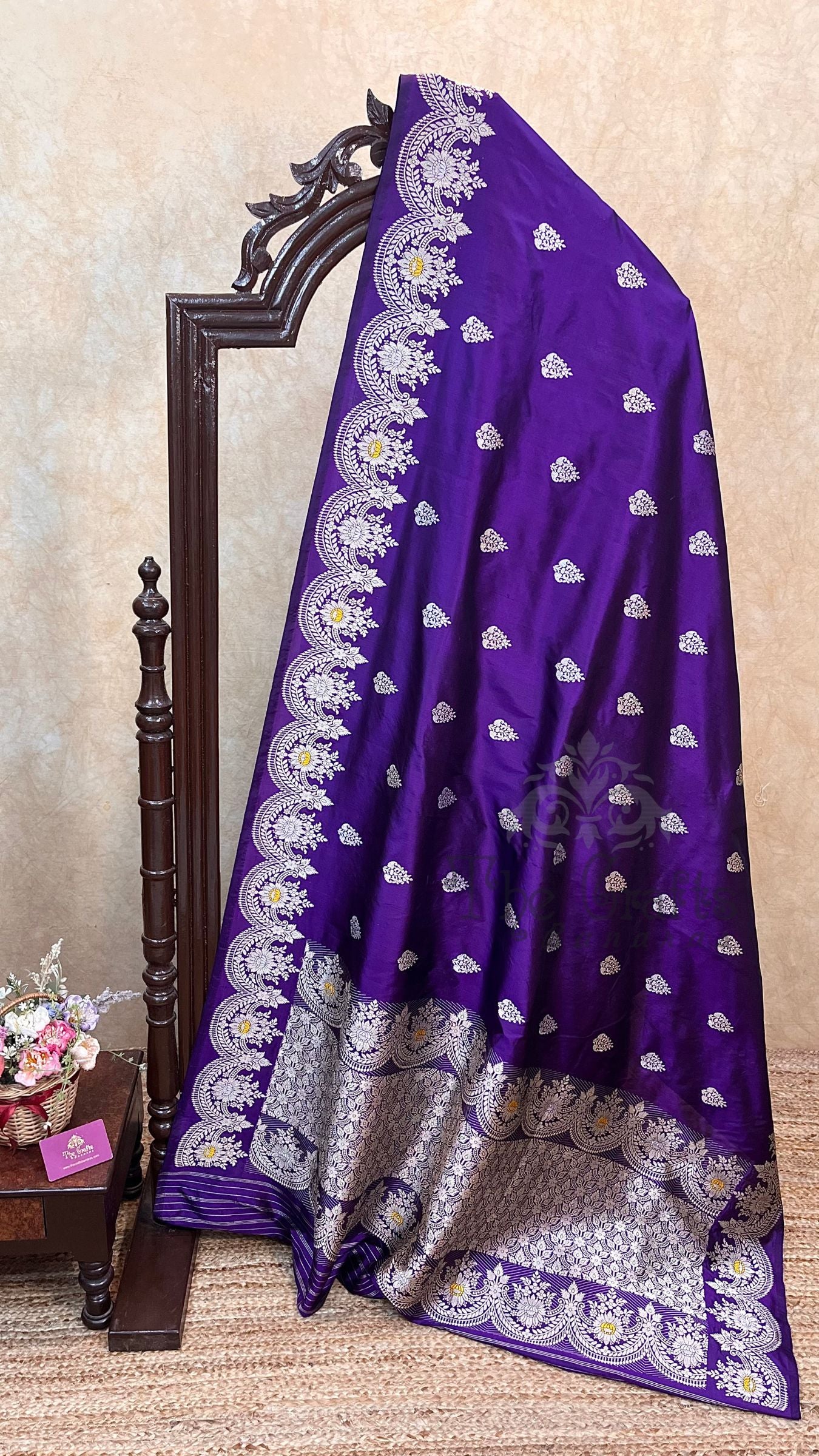 Pure Katan Silk Handloom Banarasi Saree - with kadhua meenakari motifs