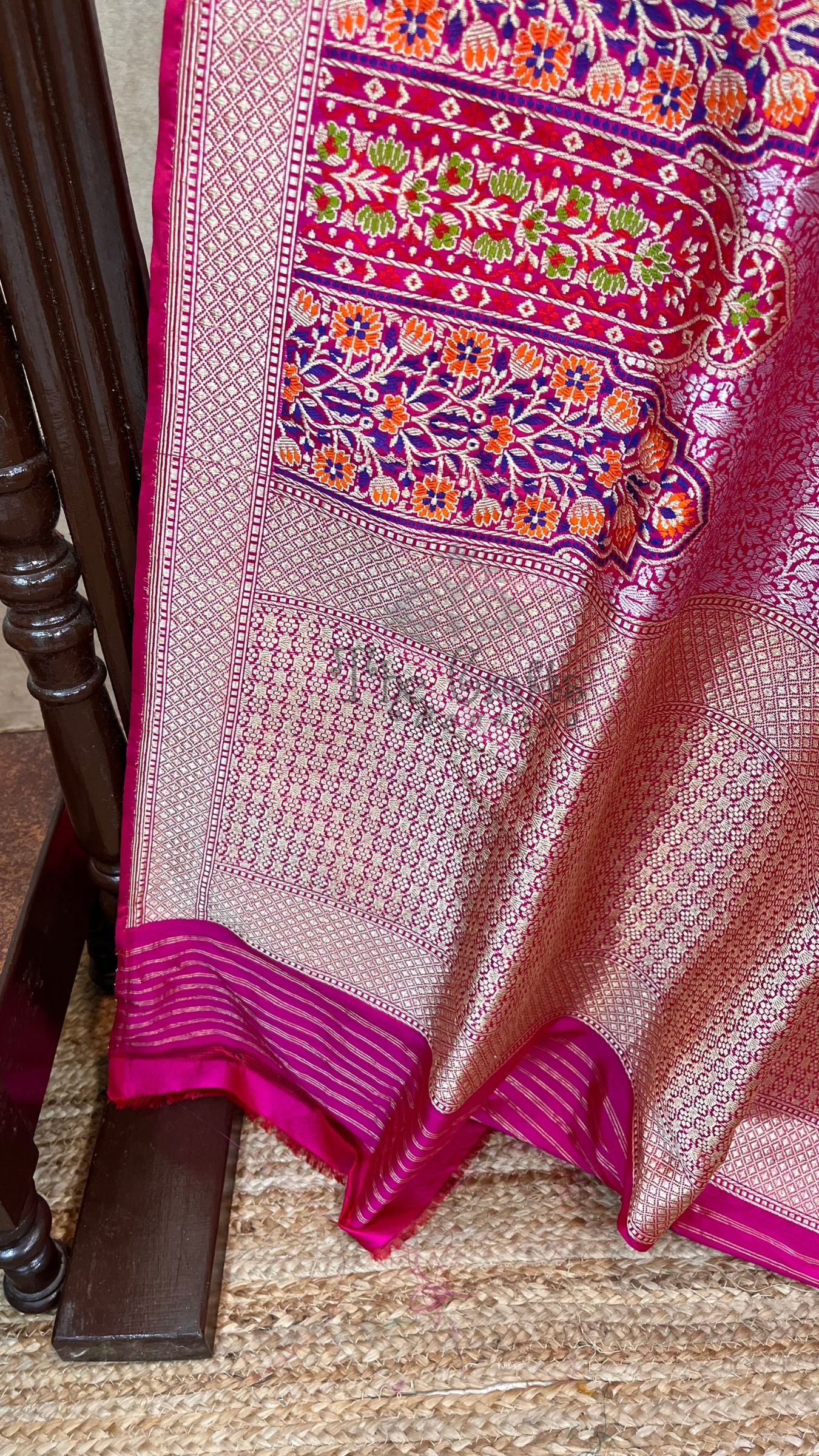Pure Katan Silk Handloom Banarasi Saree - Kadhua Tanchui Brocade Meena