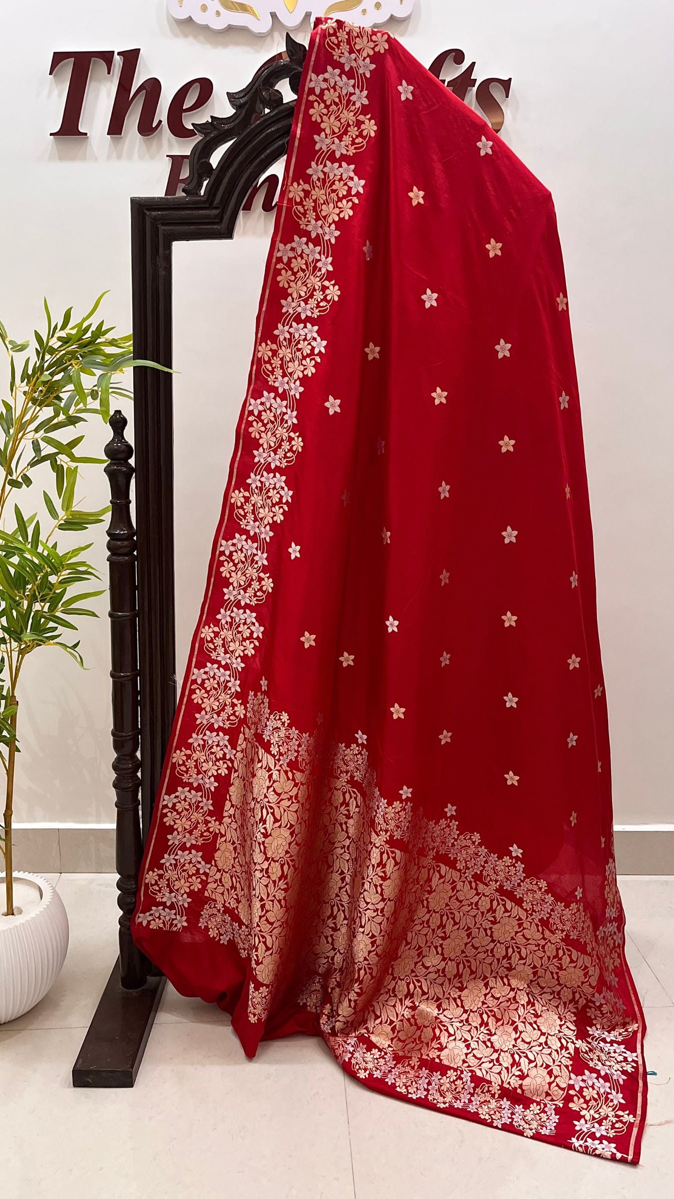 Pure Katan Silk Handloom Banarasi Saree - All over sona rupa motifs