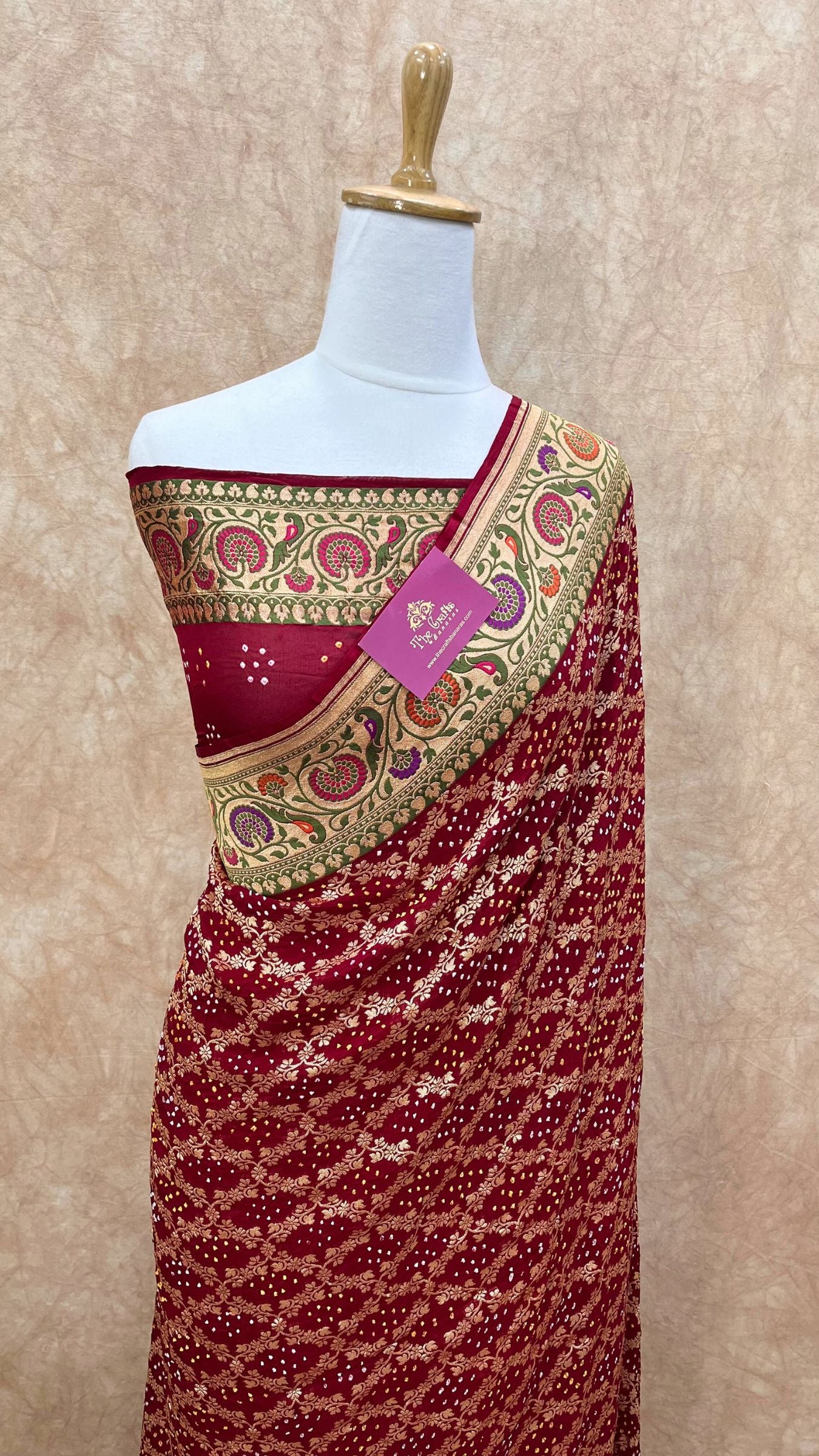 Pure Georgette Banarasi Handloom Bandhej Saree-With Meenakari Work
