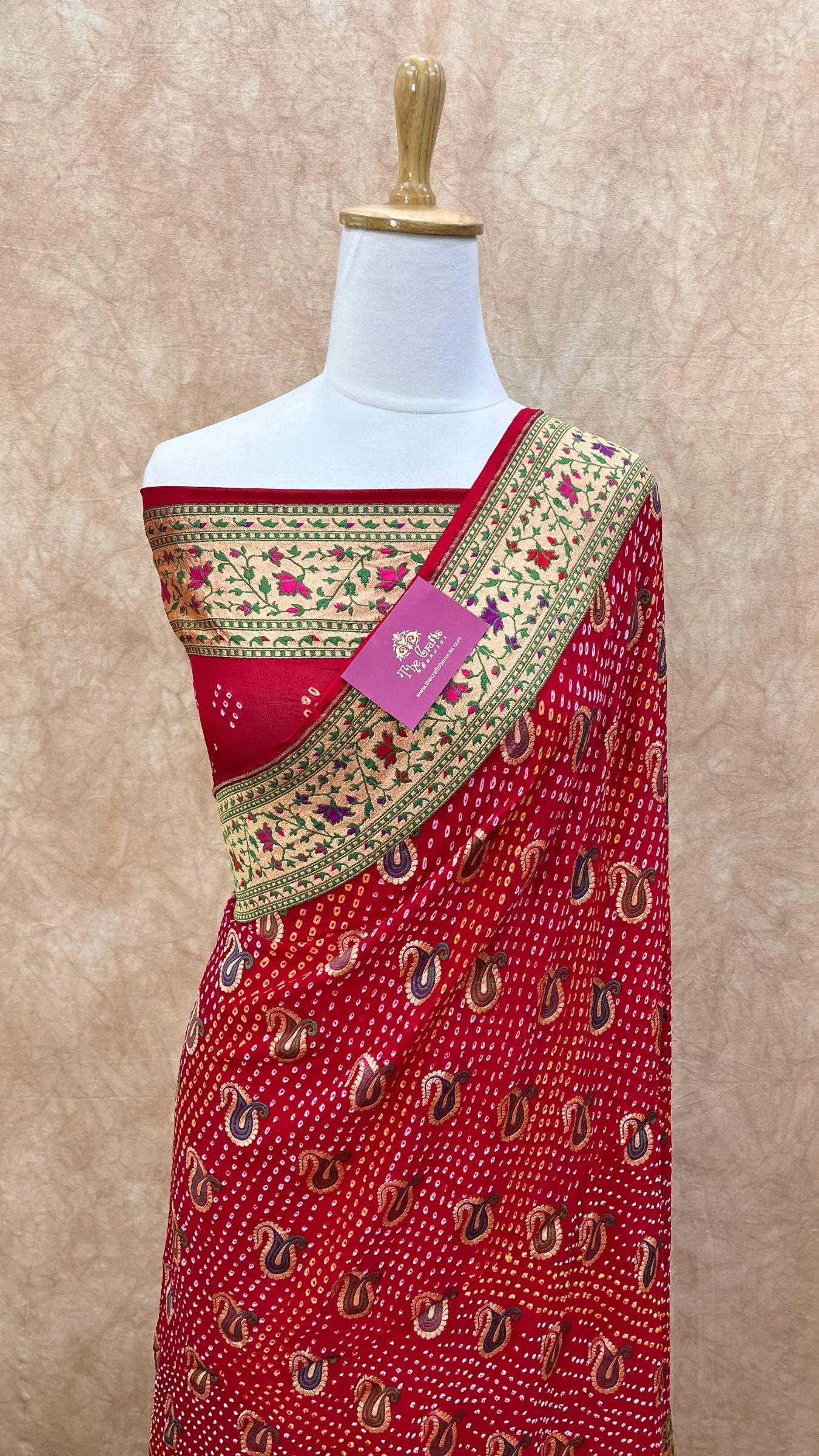 Pure Georgette Banarasi Handloom Bandhej Saree-With Meenakari Work