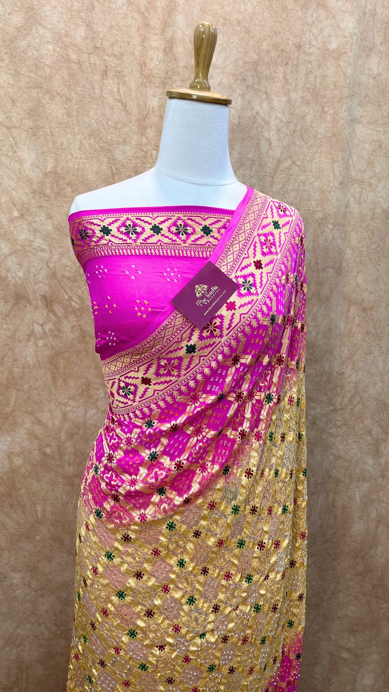 Pure Georgette Banarasi Handloom Bandhej Saree-With Meenakari Work