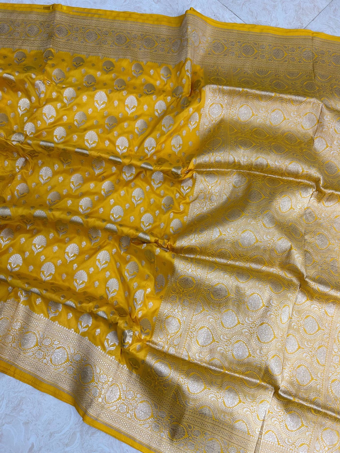 Pure Katan Silk Handloom Banarasi Saree - Jaal work
