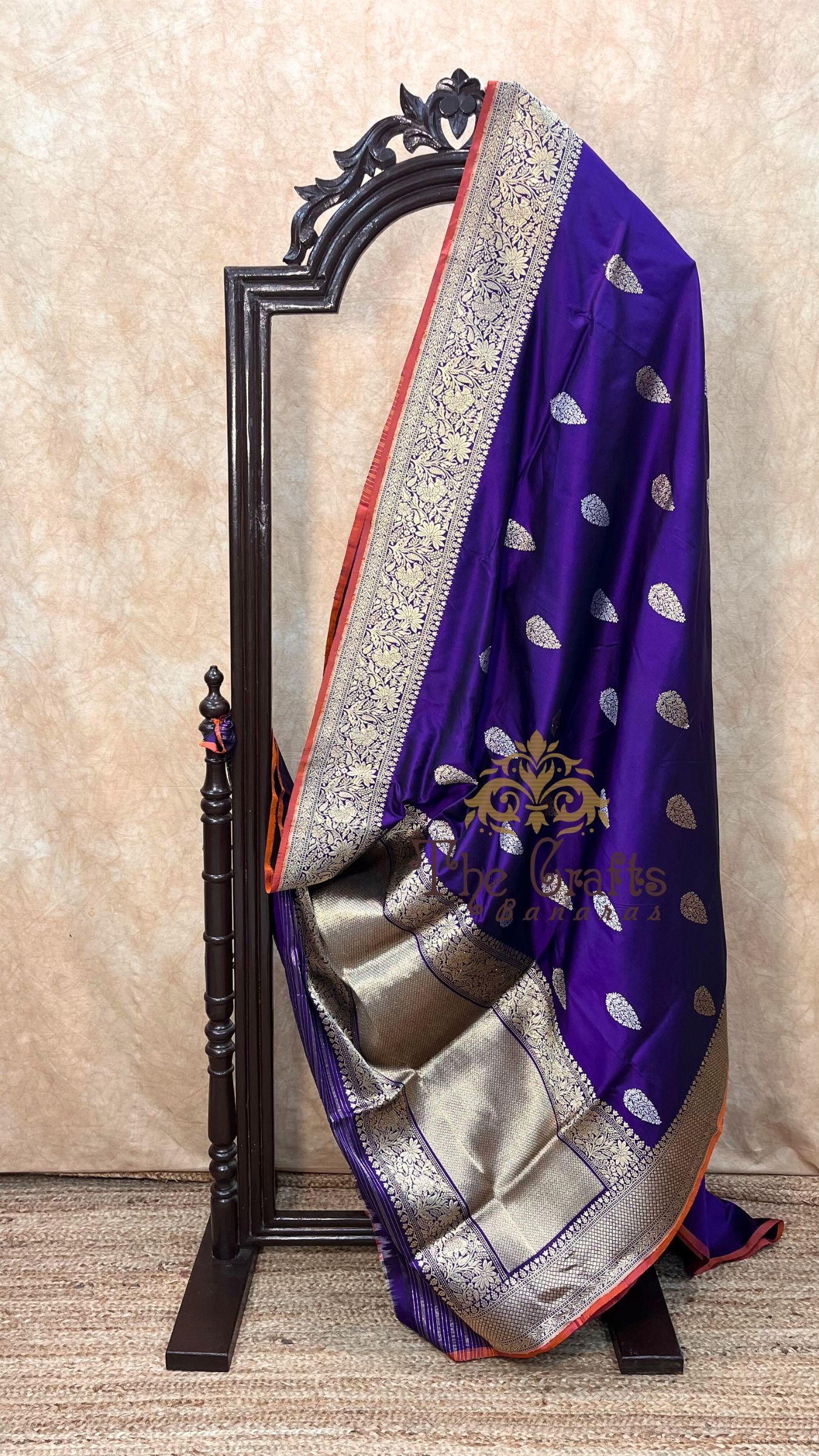Pure Katan Silk Handloom Banarasi Saree - With Sona Rupa Kadhua Motifs