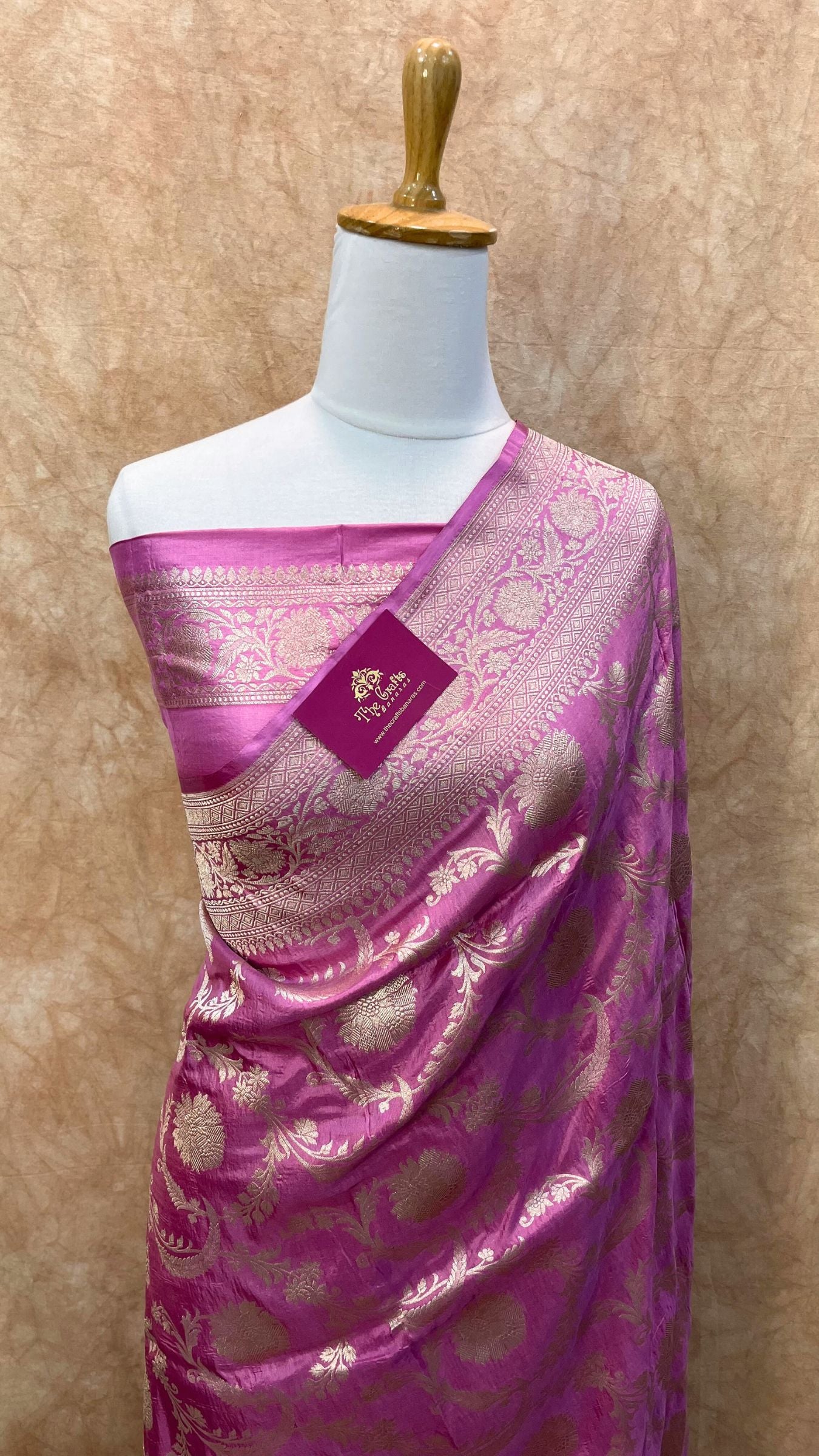 Pure Katan Silk Handloom Banarasi Saree - Jaal work