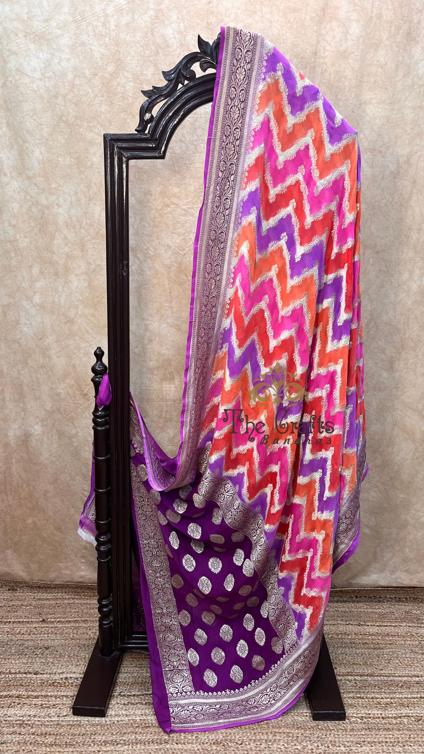 Khaddi Georgette Handloom Banarasi Saree - Water Zari