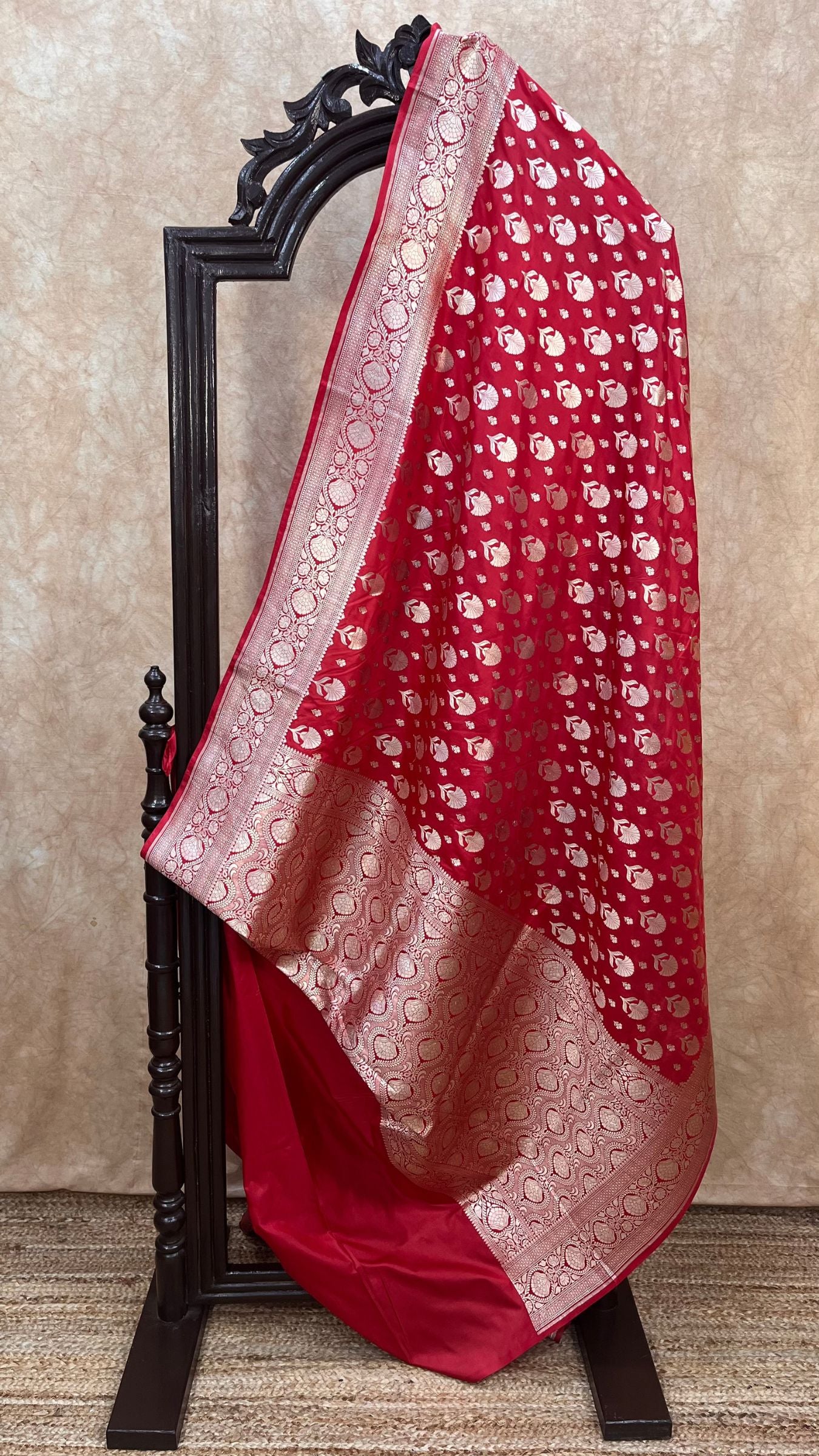 Pure Katan Silk Handloom Banarasi Saree - Jaal work