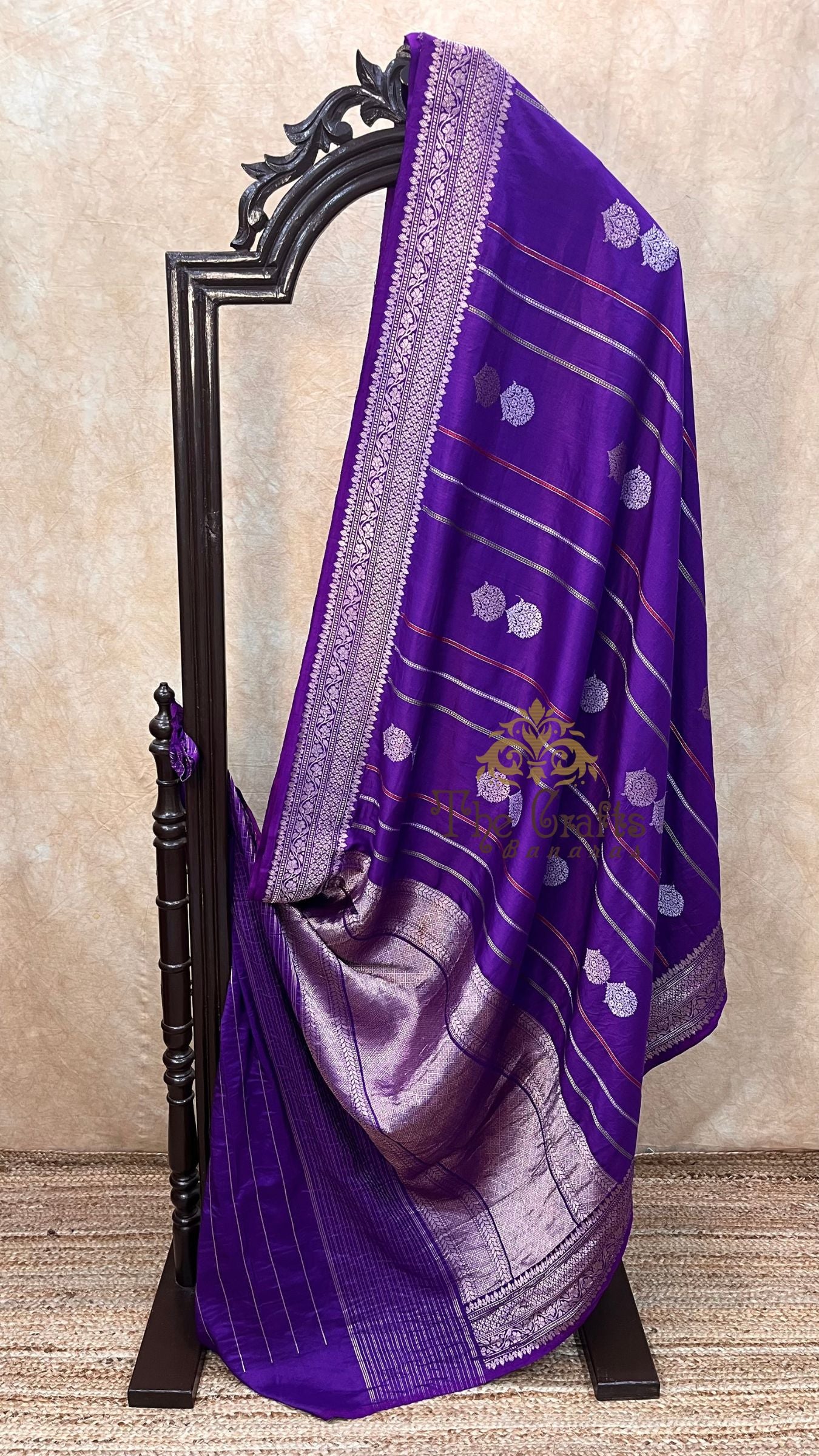 Pure Katan Silk Handloom Banarasi Saree - with kadhua stripes