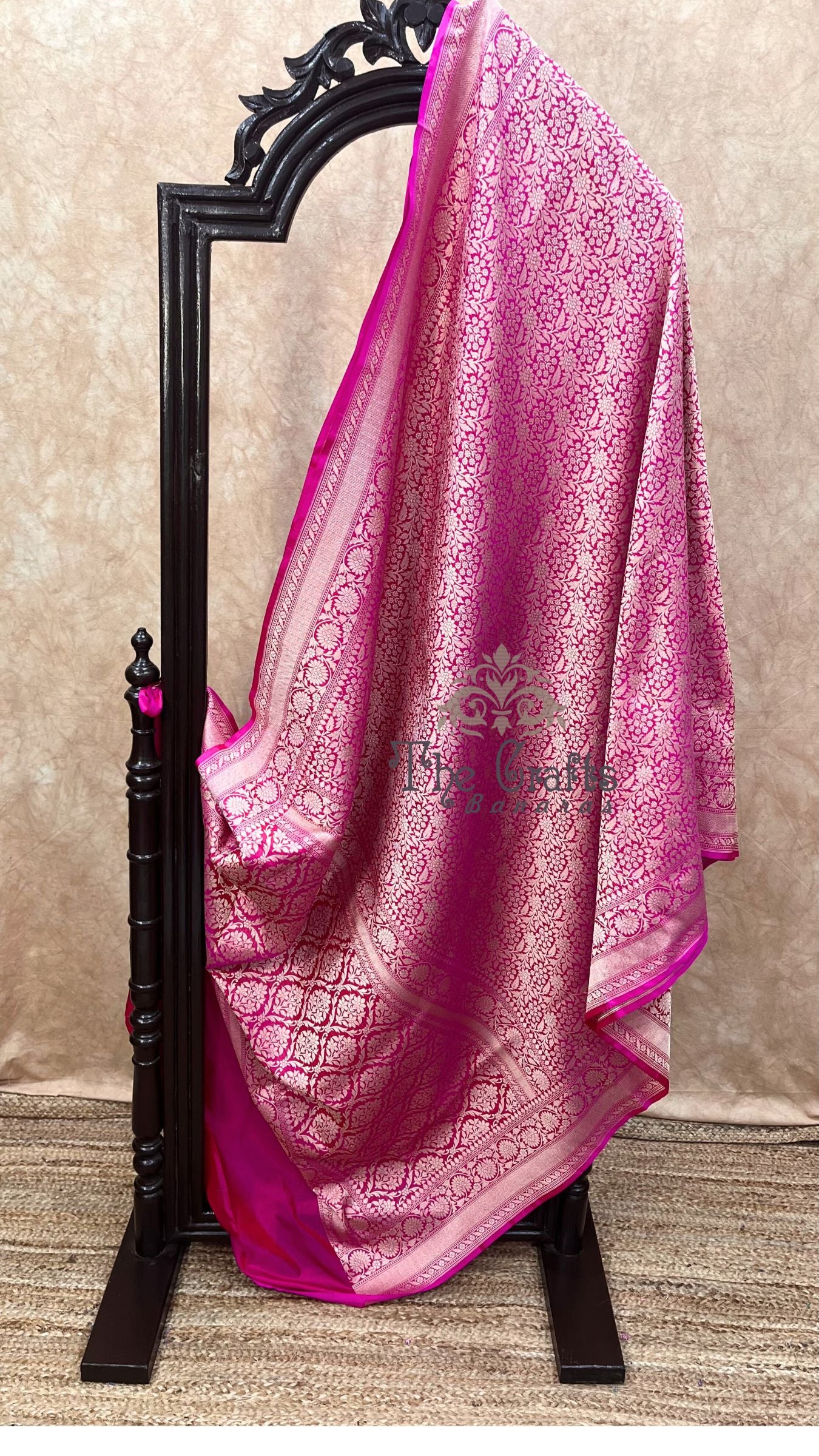 Pure Katan Silk Handloom Banarasi Saree - Tanchui Brocade Meena
