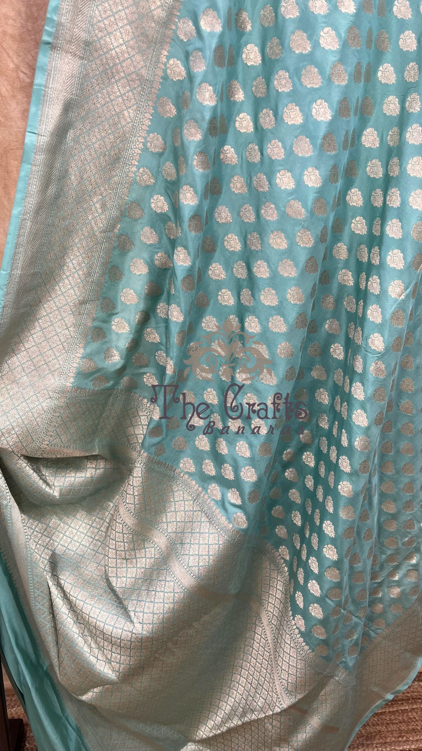 Pure Katan Silk Handloom Banarasi Saree - Jaal work