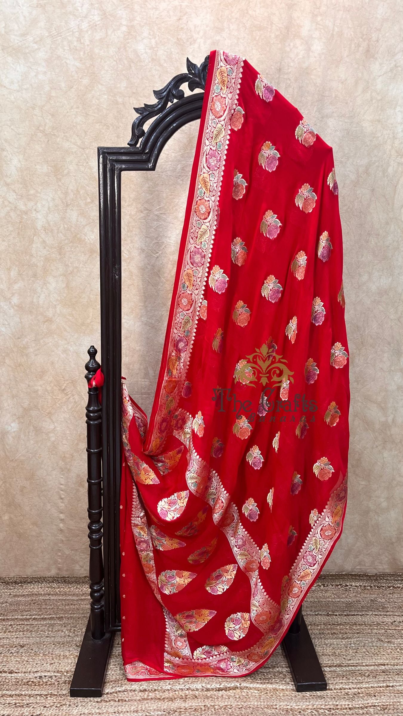 Khaddi Georgette Handloom Banarasi Saree - Water Zari
