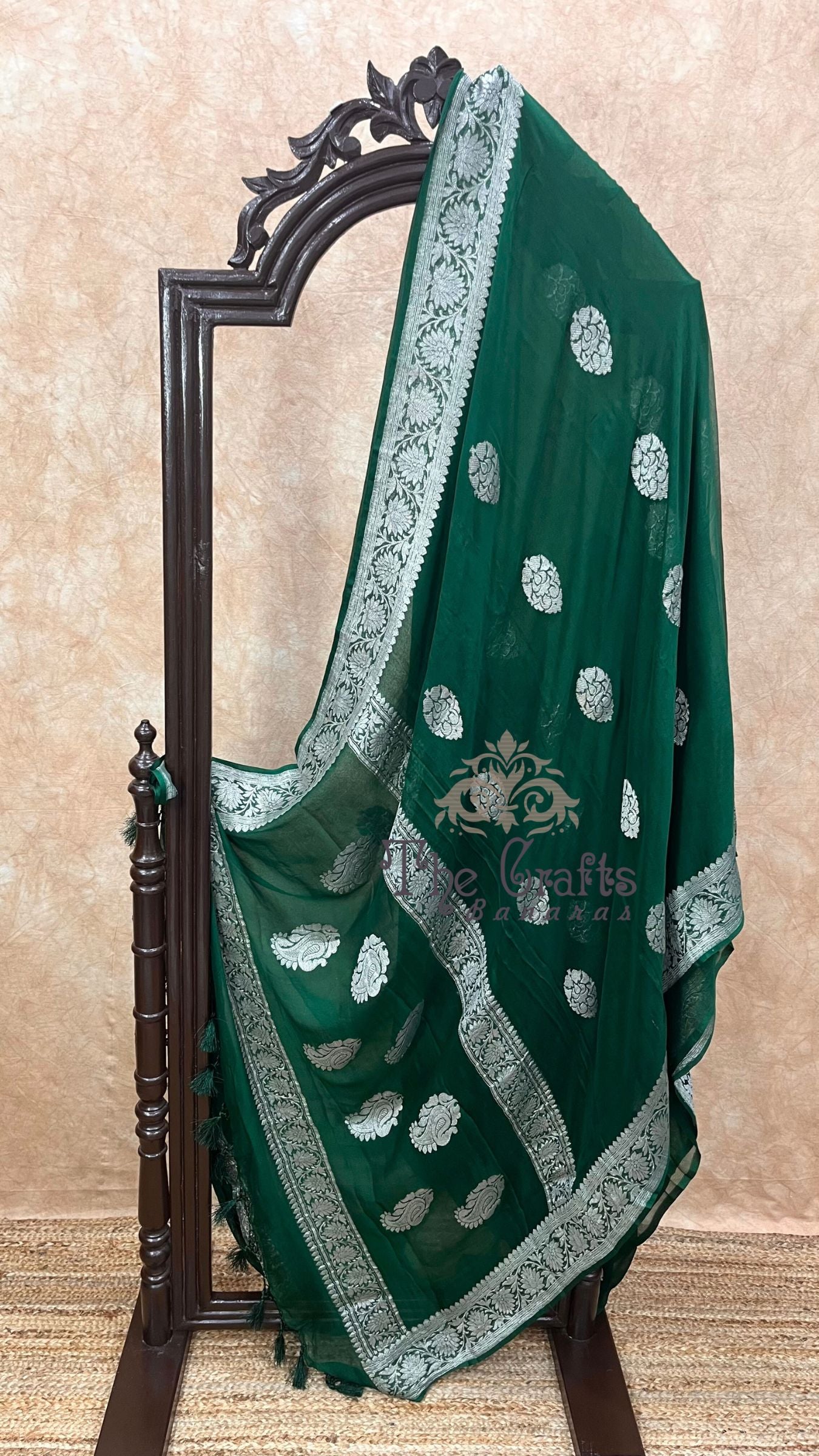 Pure Georgette Banarasi Handloom Saree - Silver Zari
