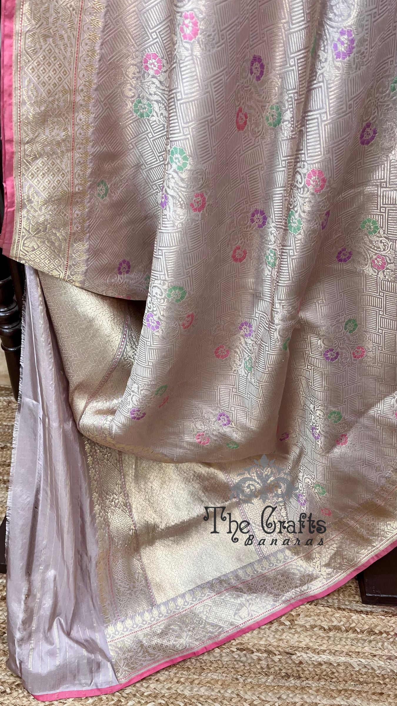 Pure Katan Silk Handloom Banarasi Saree - Kadhua Tanchui Brocade Meena