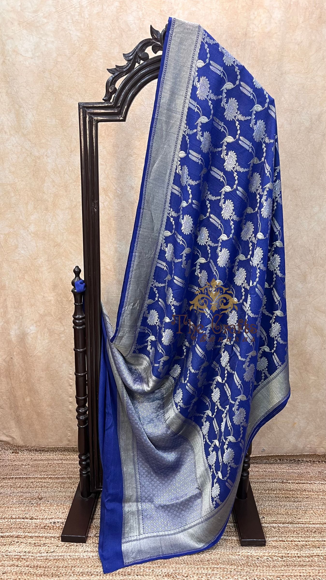 Tussar Georgette Handloom Banarasi Saree - Jaal with Meenakari