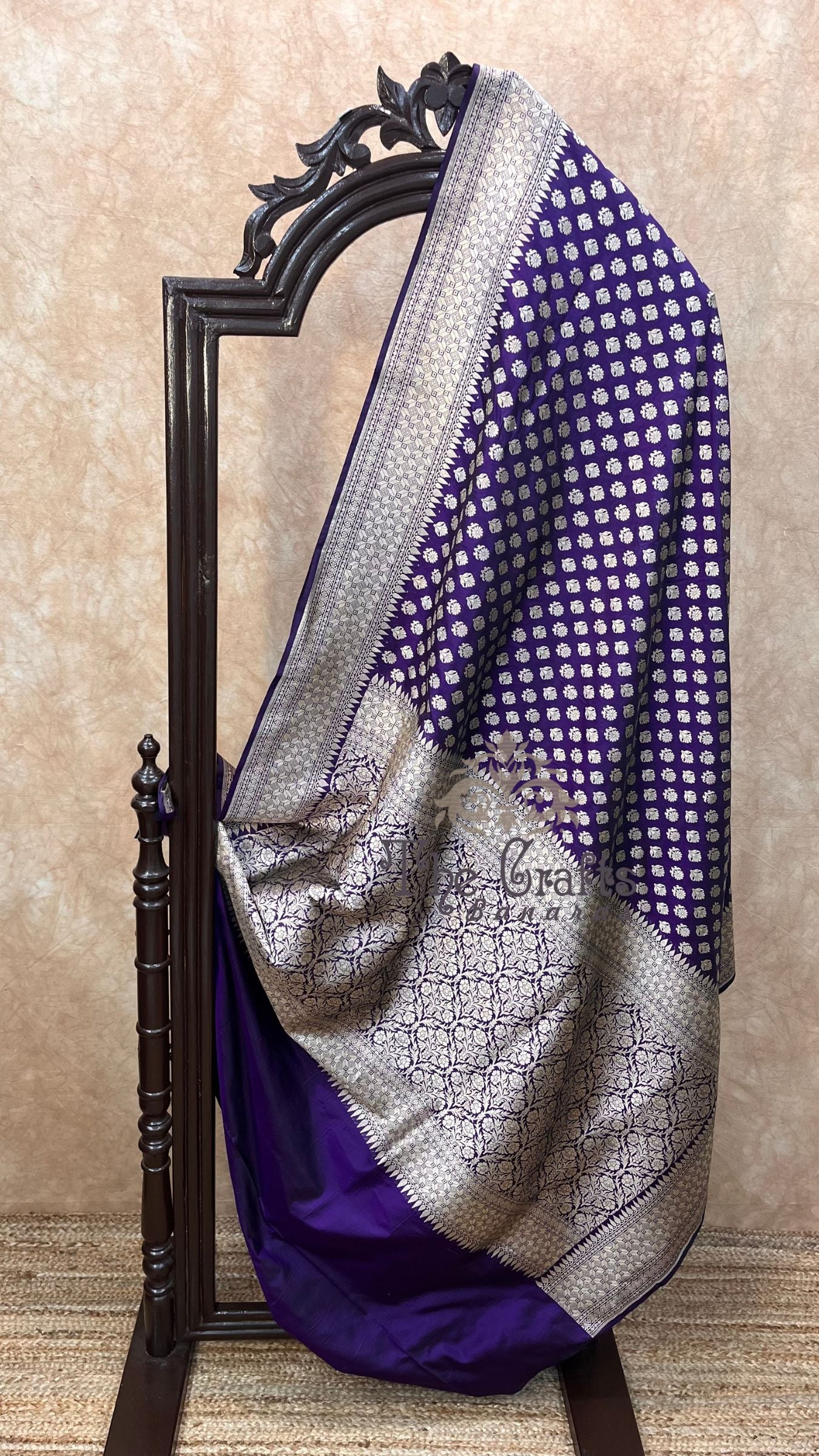 Pure Katan Silk Handloom Banarasi Saree - Jaal work