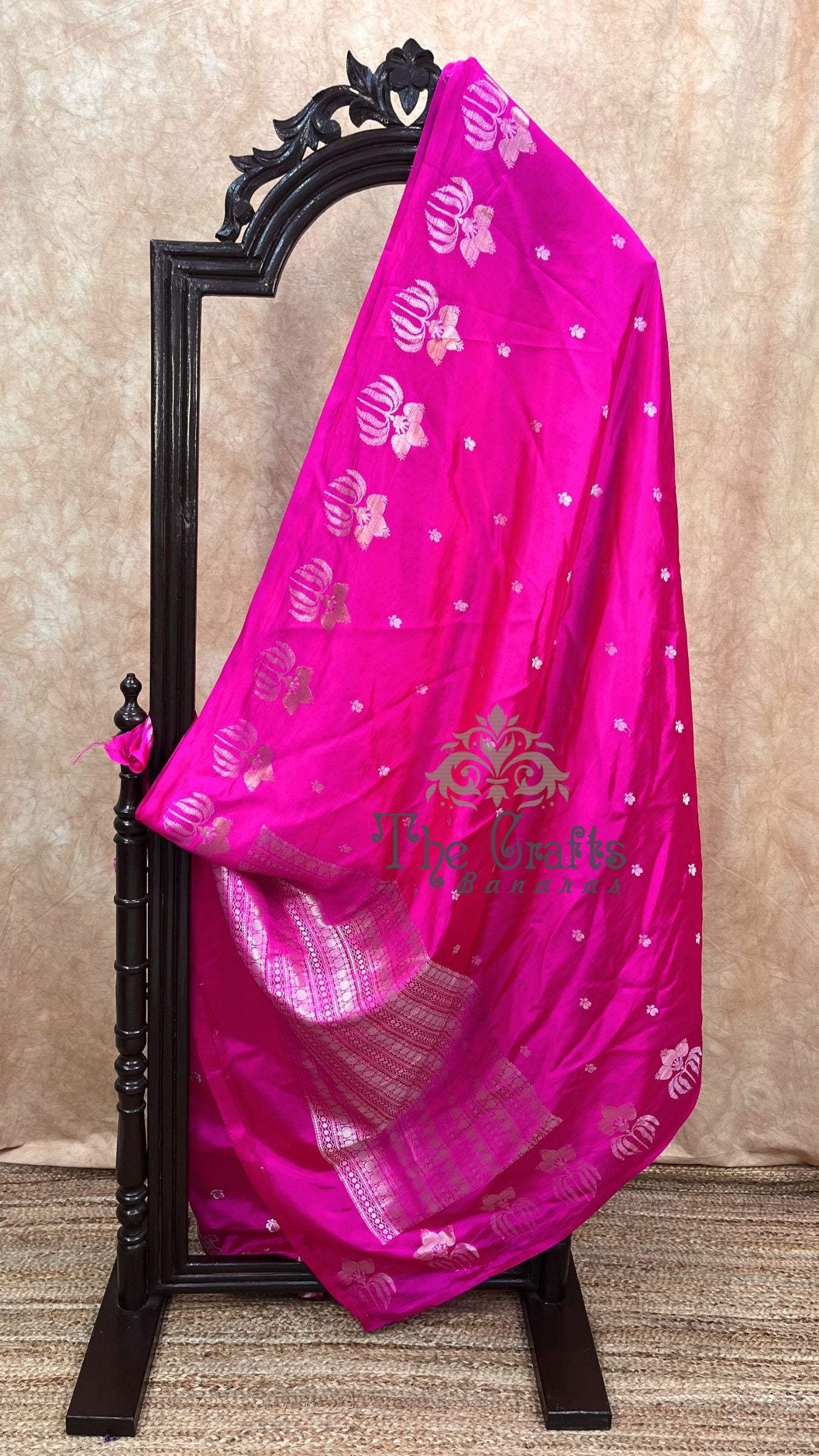 Pure Raw Mango Silk Handloom Banarasi Saree