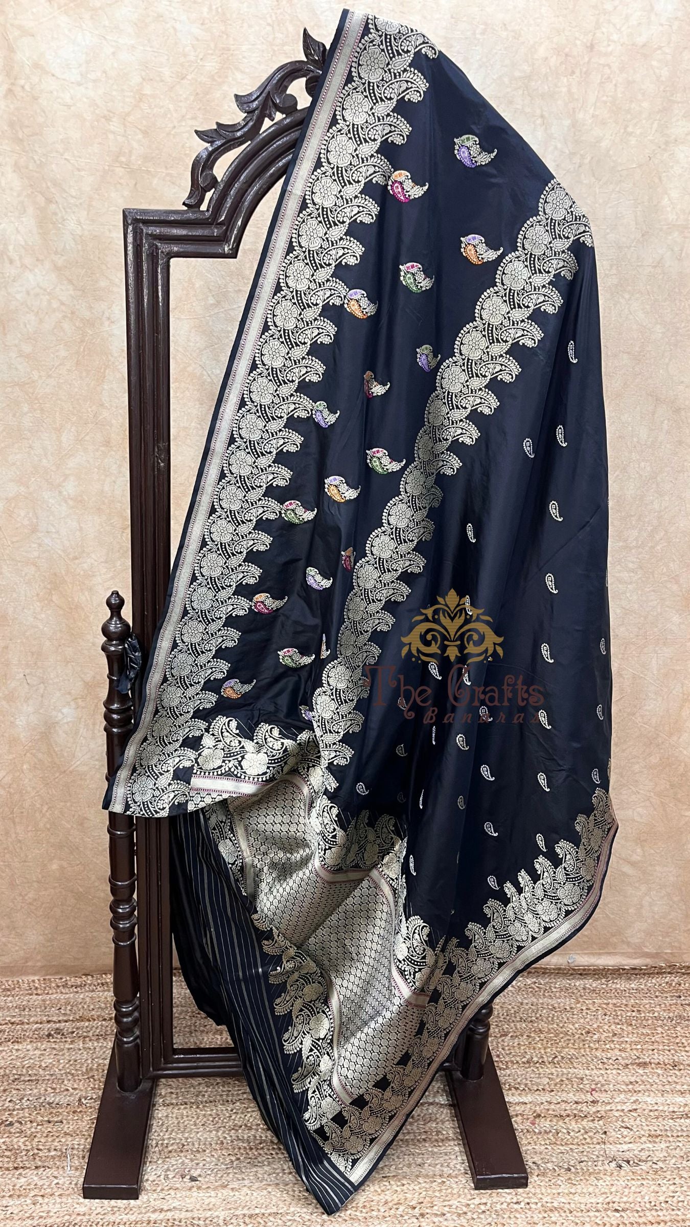 Pure Katan Silk Handloom Banarasi Saree - With Sona Roopa kadhua Motifs