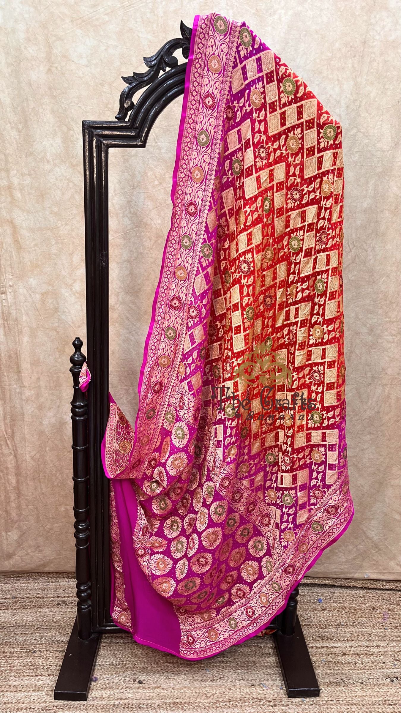 Pure Georgette Banarasi Handloom Bandhej Saree-With Meenakari Work