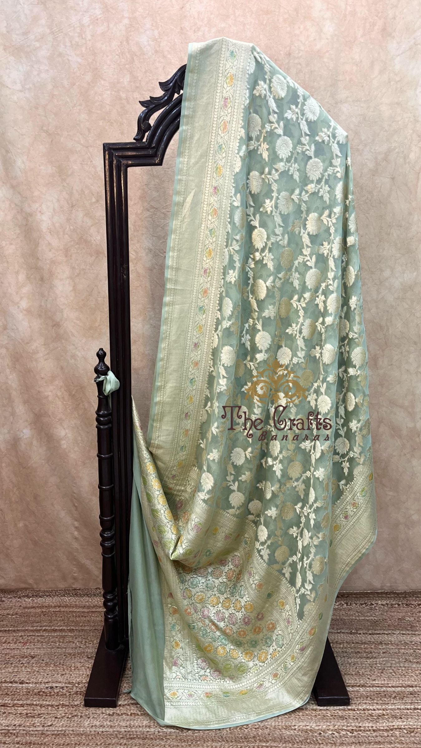 Khaddi Georgette Handloom Banarasi Saree - Water Zari