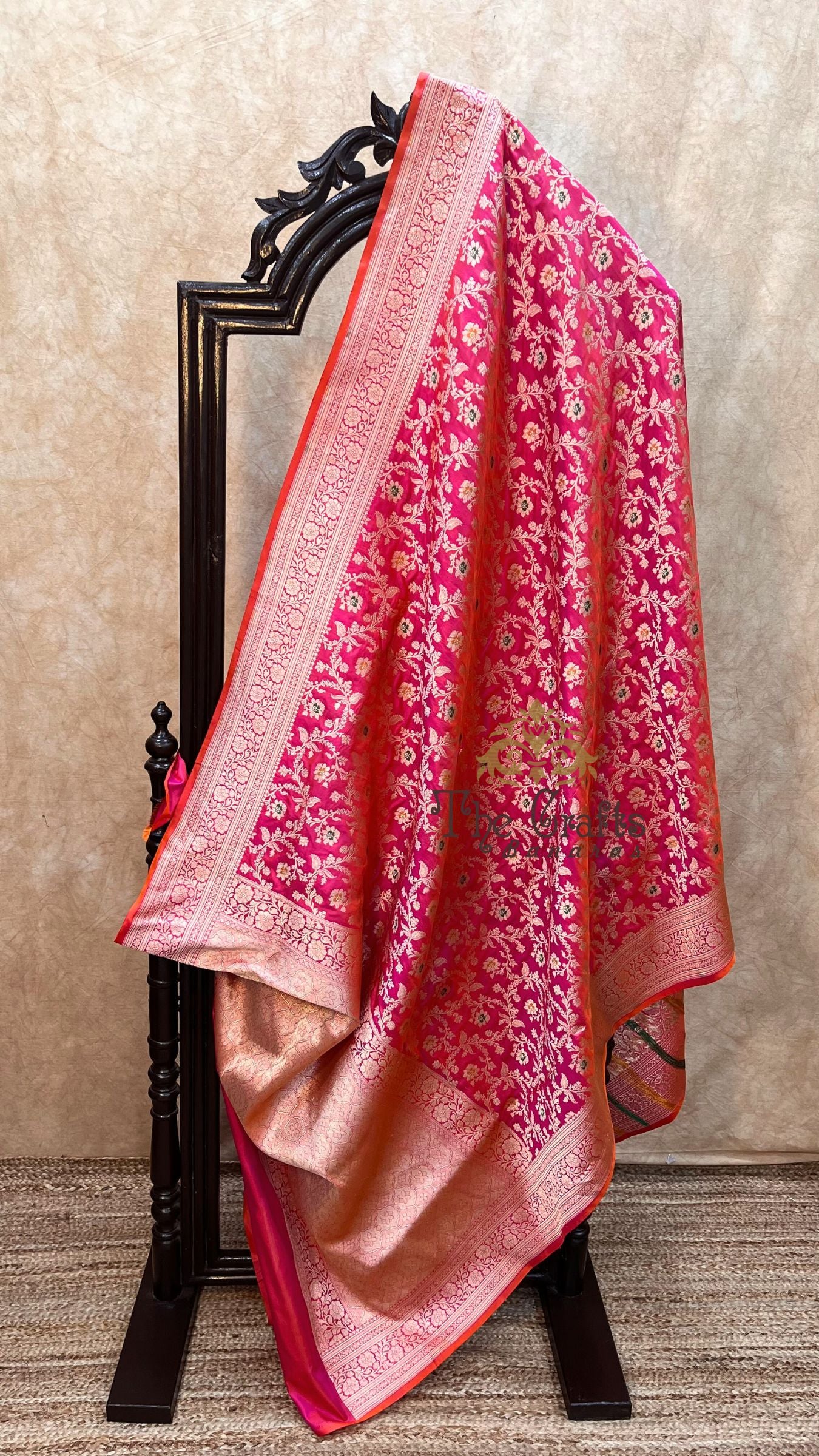 Pure Katan Silk Handloom Banarasi Saree - Jaal Work With Meenakari