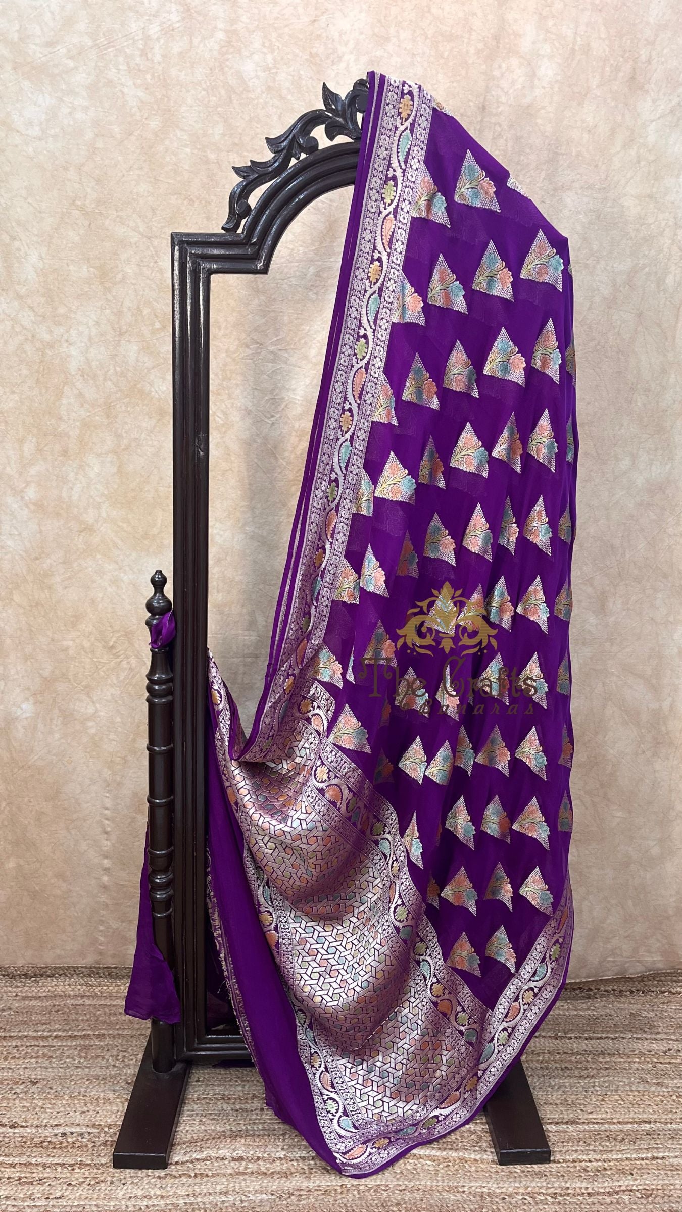 Khaddi Georgette Handloom Banarasi Saree - Water Zari