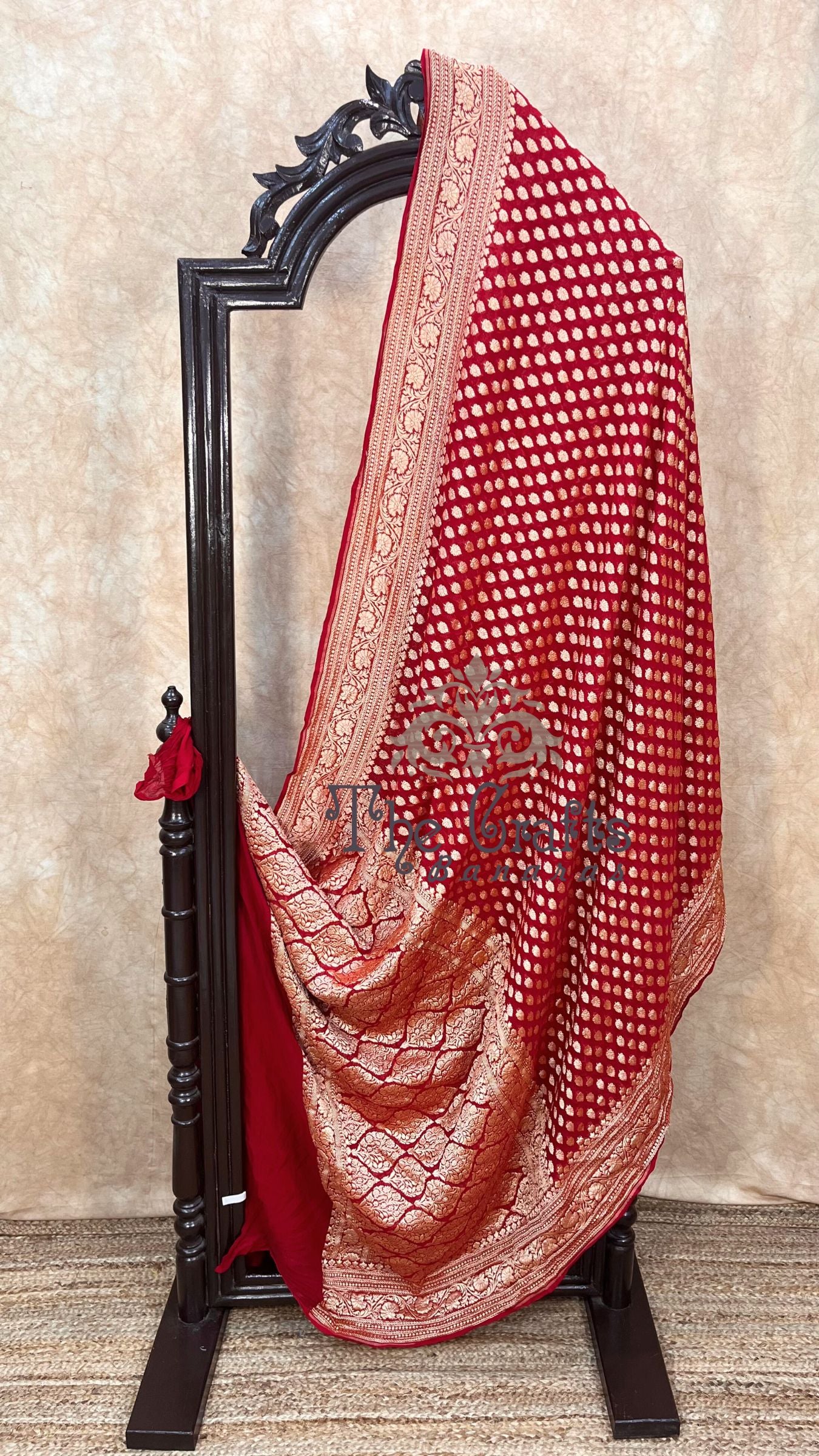 Khaddi Georgette Banarasi Saree - Gold Zari