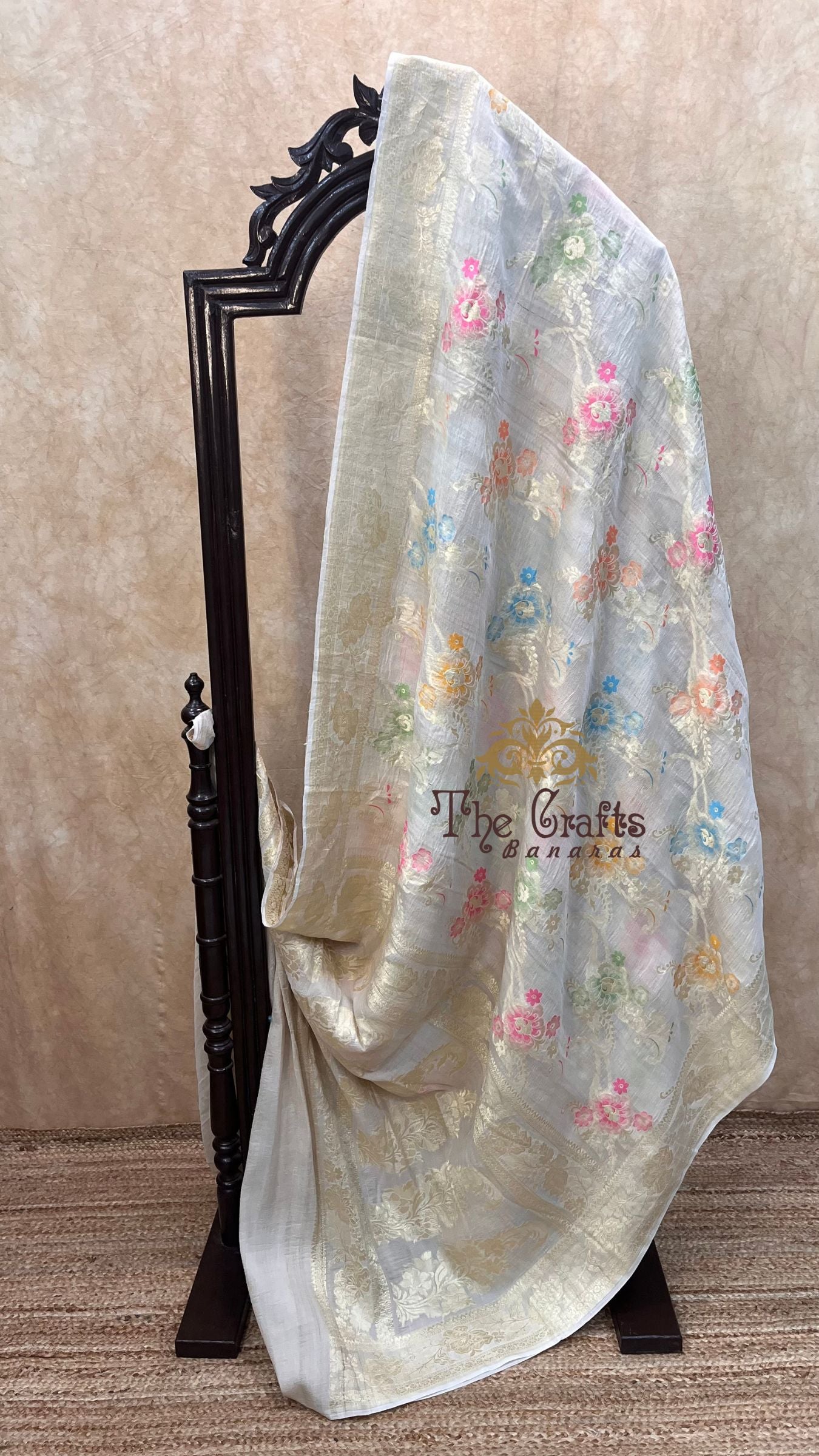 Tussar Georgette Handloom Banarasi Saree - Jaal with Meenakari
