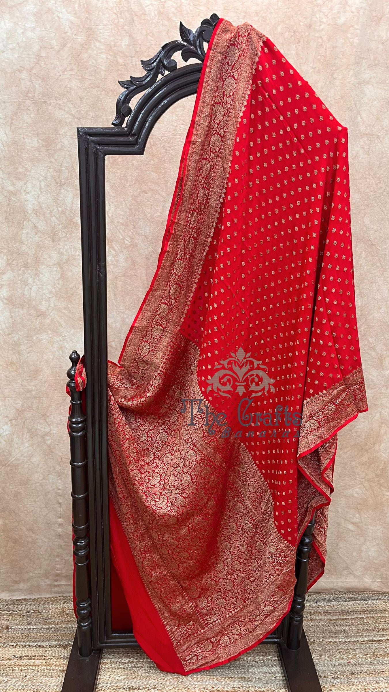 Khaddi Georgette Banarasi Saree - Antique Zari