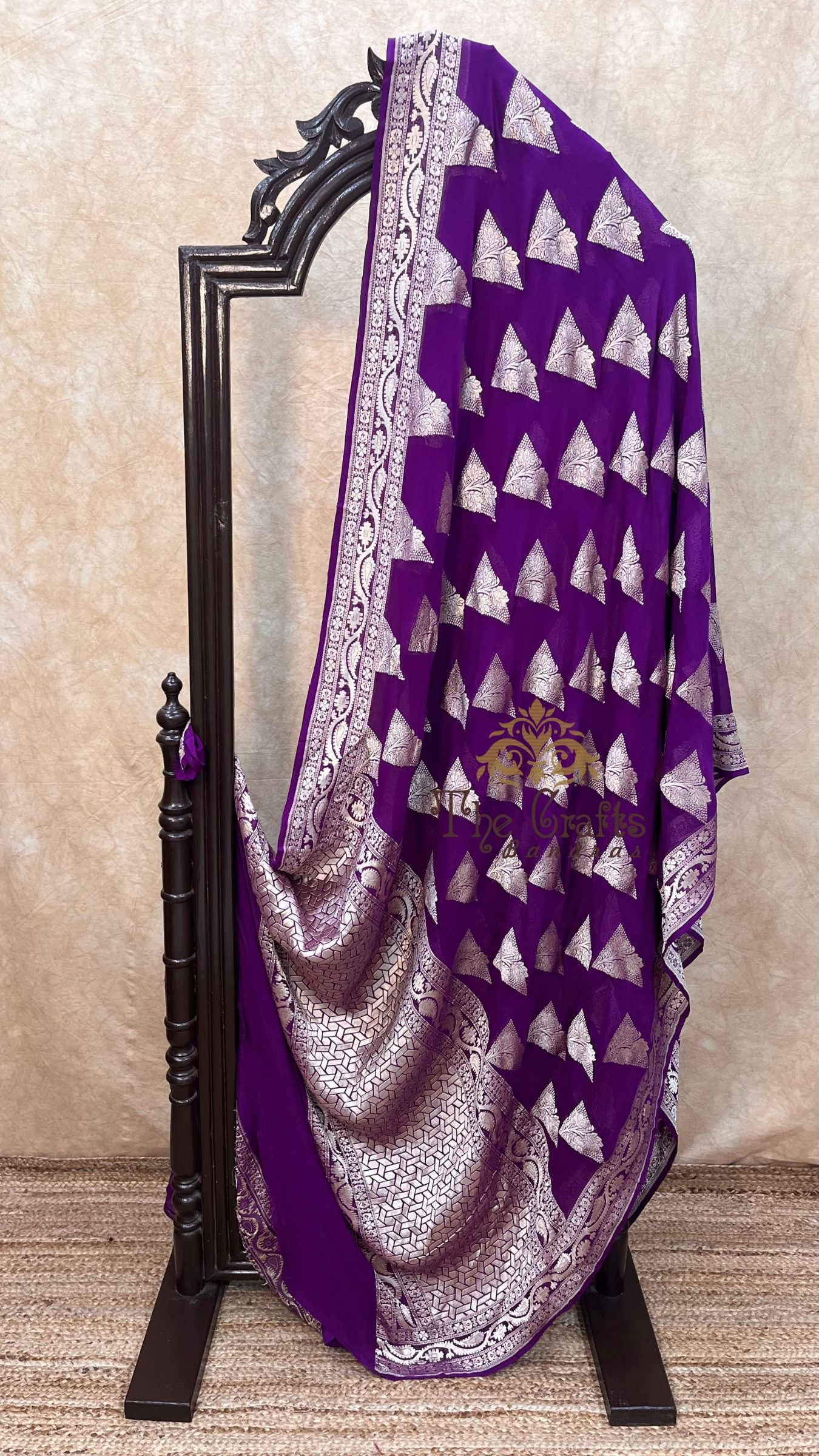 Khaddi Georgette Handloom Banarasi Saree - Water Zari