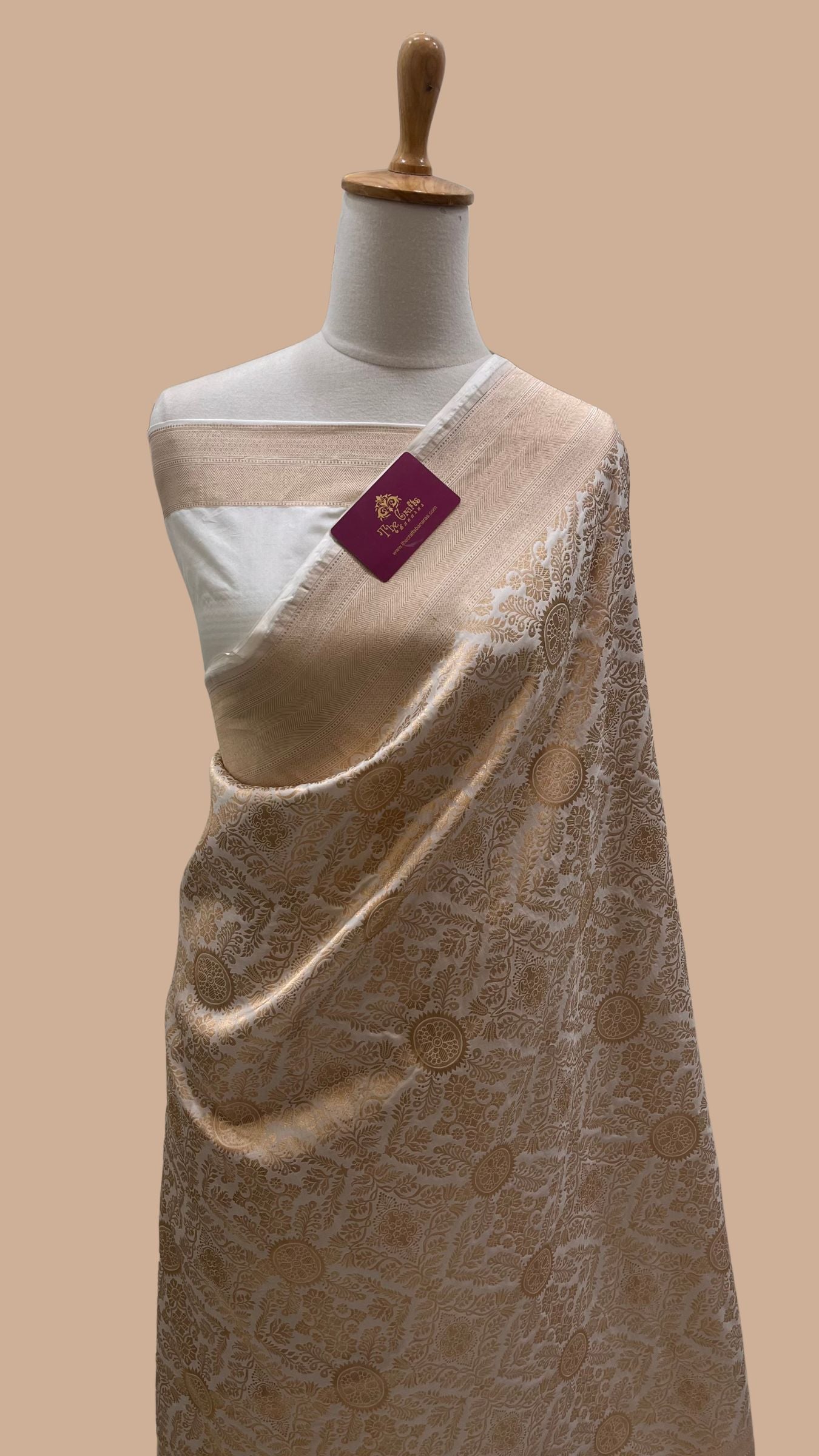 Pure Katan Silk Handloom Banarasi Saree - Jaal work