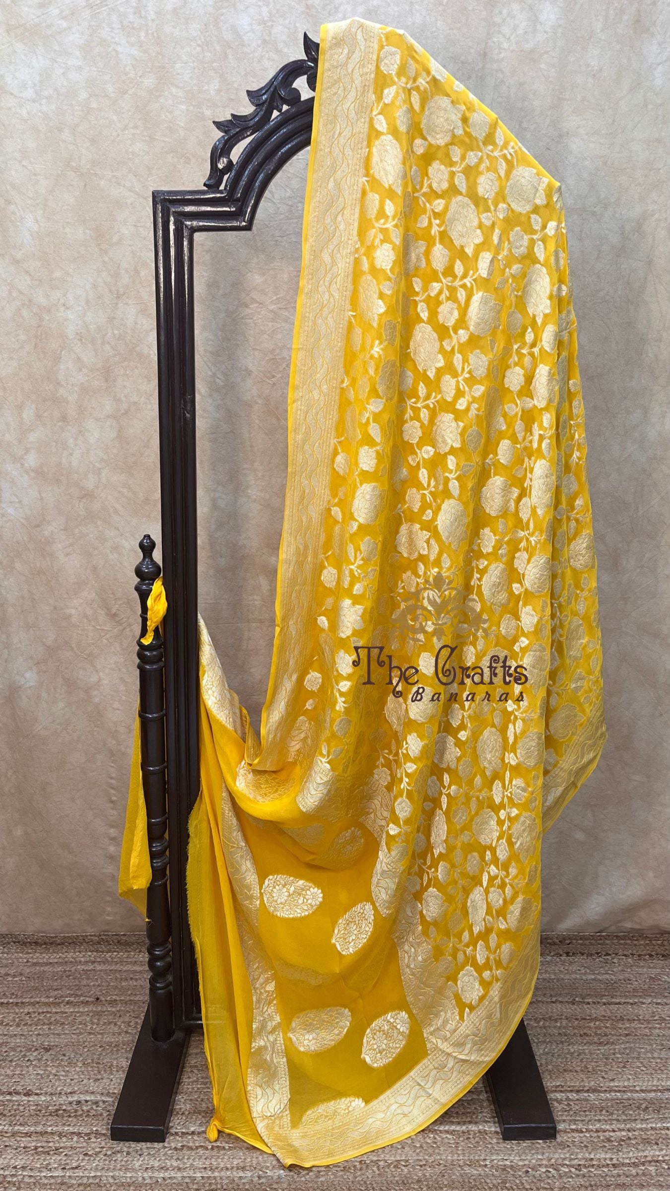 Khaddi Georgette Handloom Banarasi Saree - Water Zari