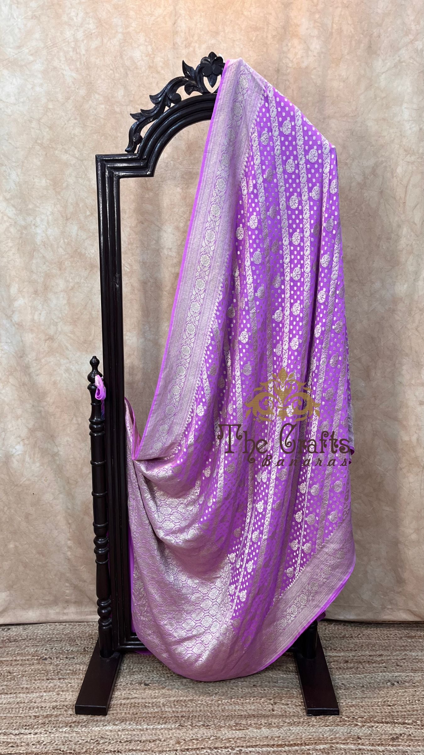 Khaddi Georgette Handloom Banarasi Saree - Water Zari