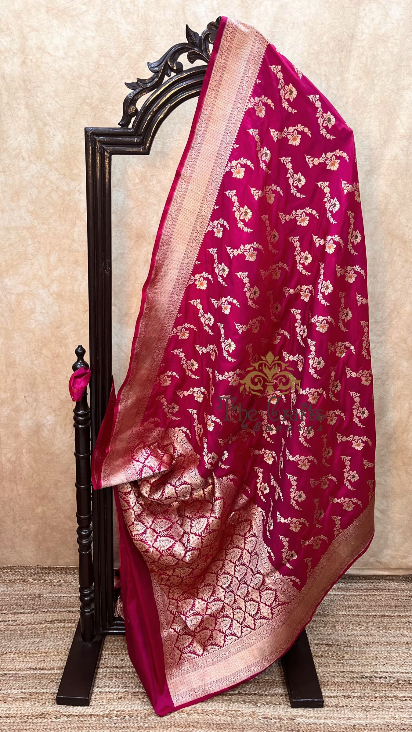 Pure Katan Silk Handloom Banarasi Saree - Jaal Work With Meenakari