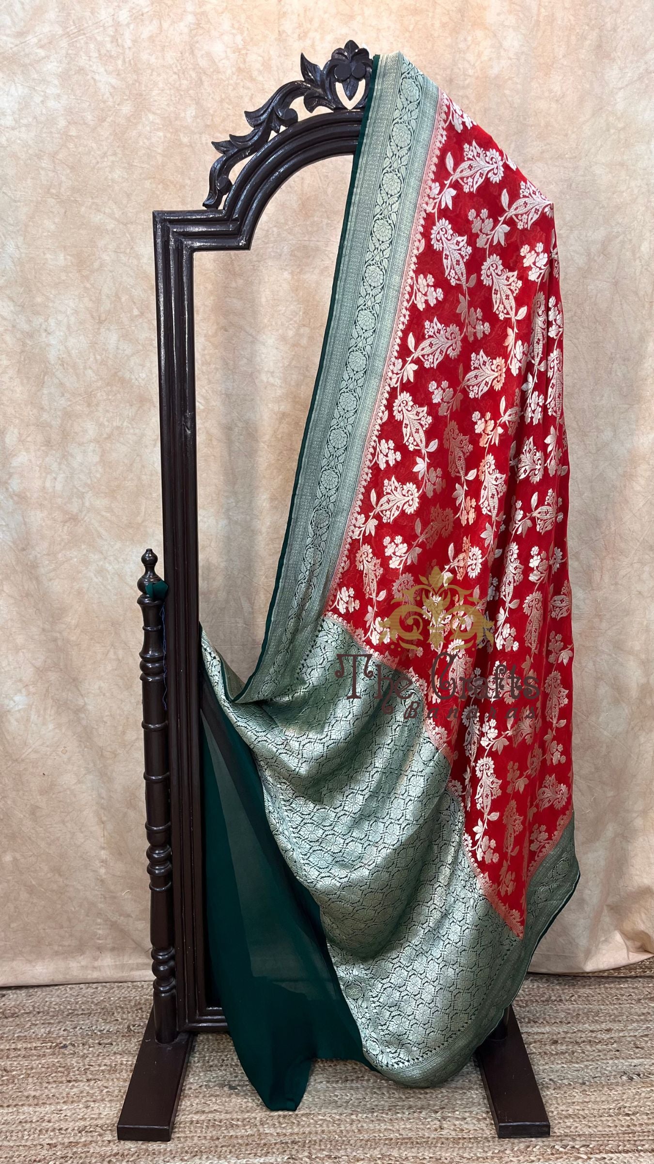 Khaddi Georgette Handloom Banarasi Saree - Water Zari