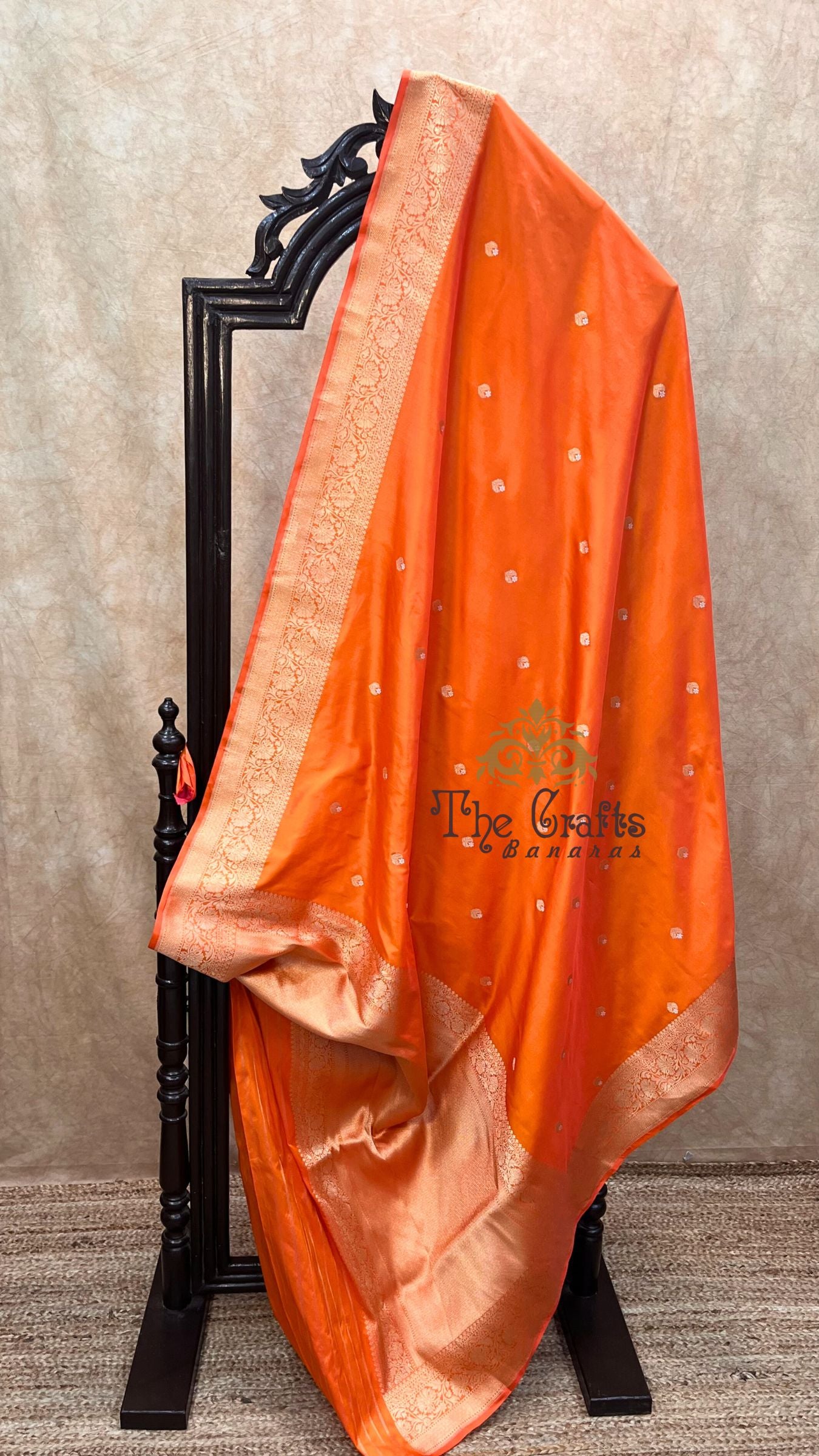 Pure Katan Silk Handloom Banarasi Saree - With Sona Roopa kadhua Motifs