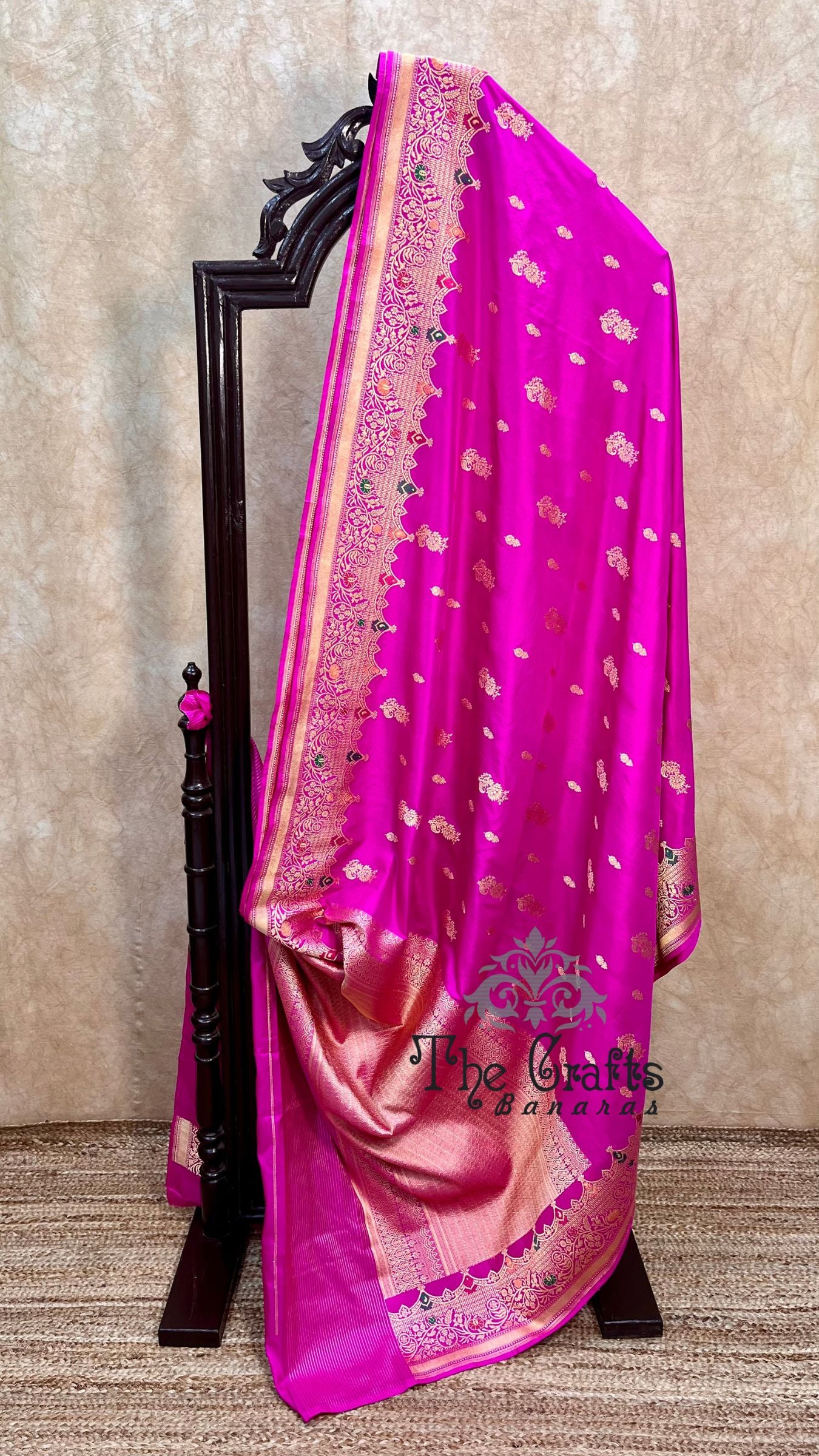 Pure Katan Silk Handloom Banarasi Saree - with sona rupa kadhua motifs